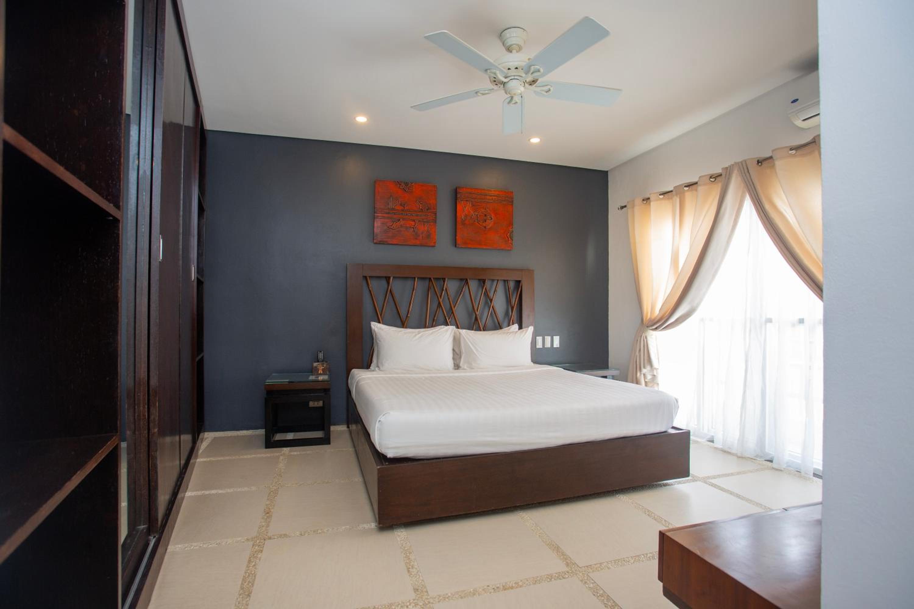 2 Bedroom Oceanview Executive with Jacuzzi - Photo 16