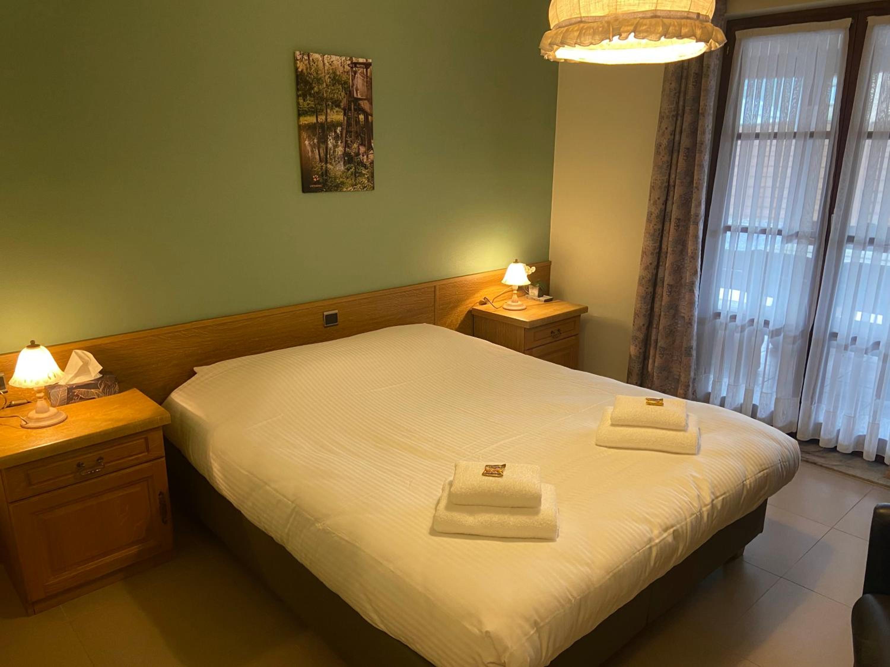 Standard Queen Room - Photo 1