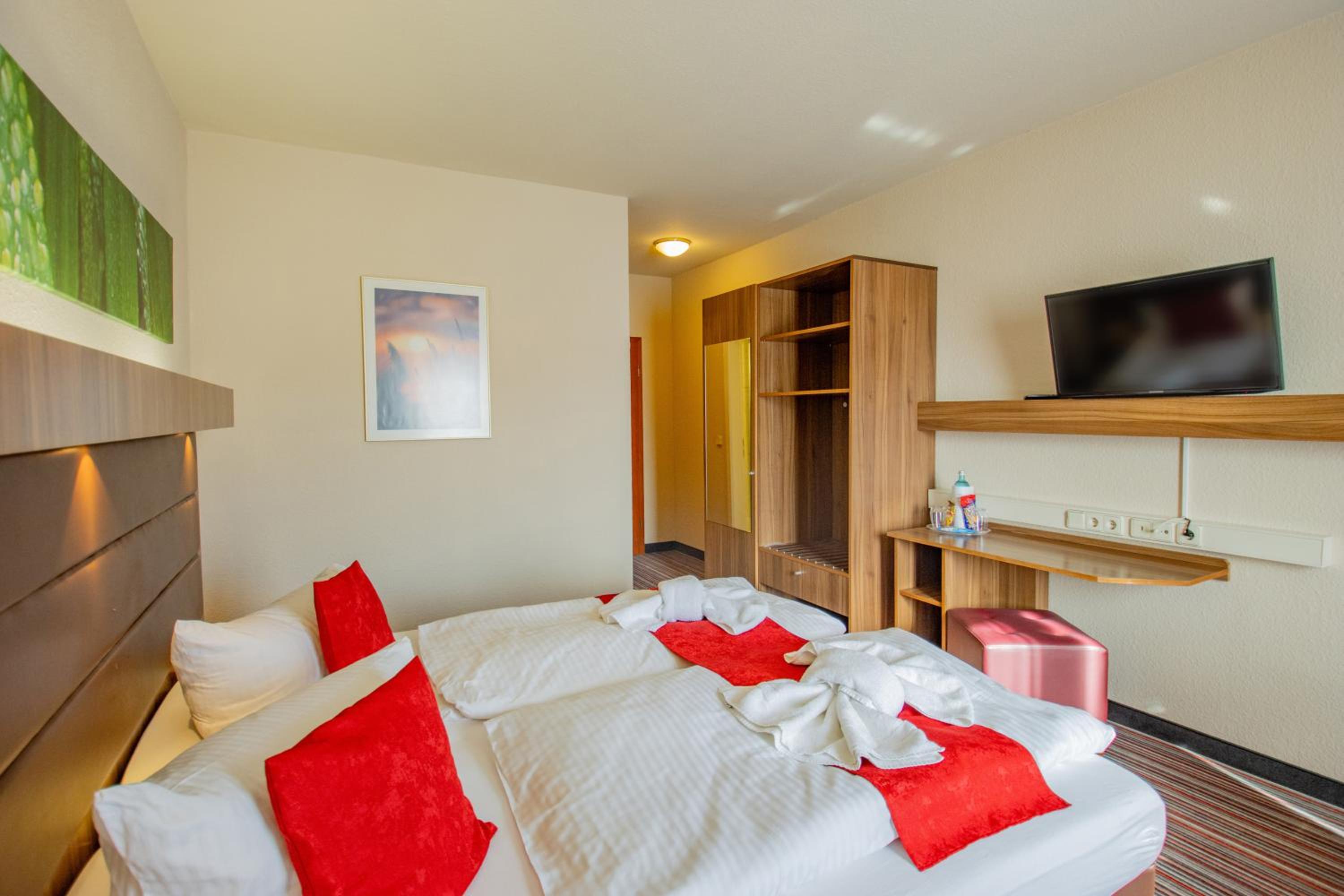 Standard Double Room - Photo 1