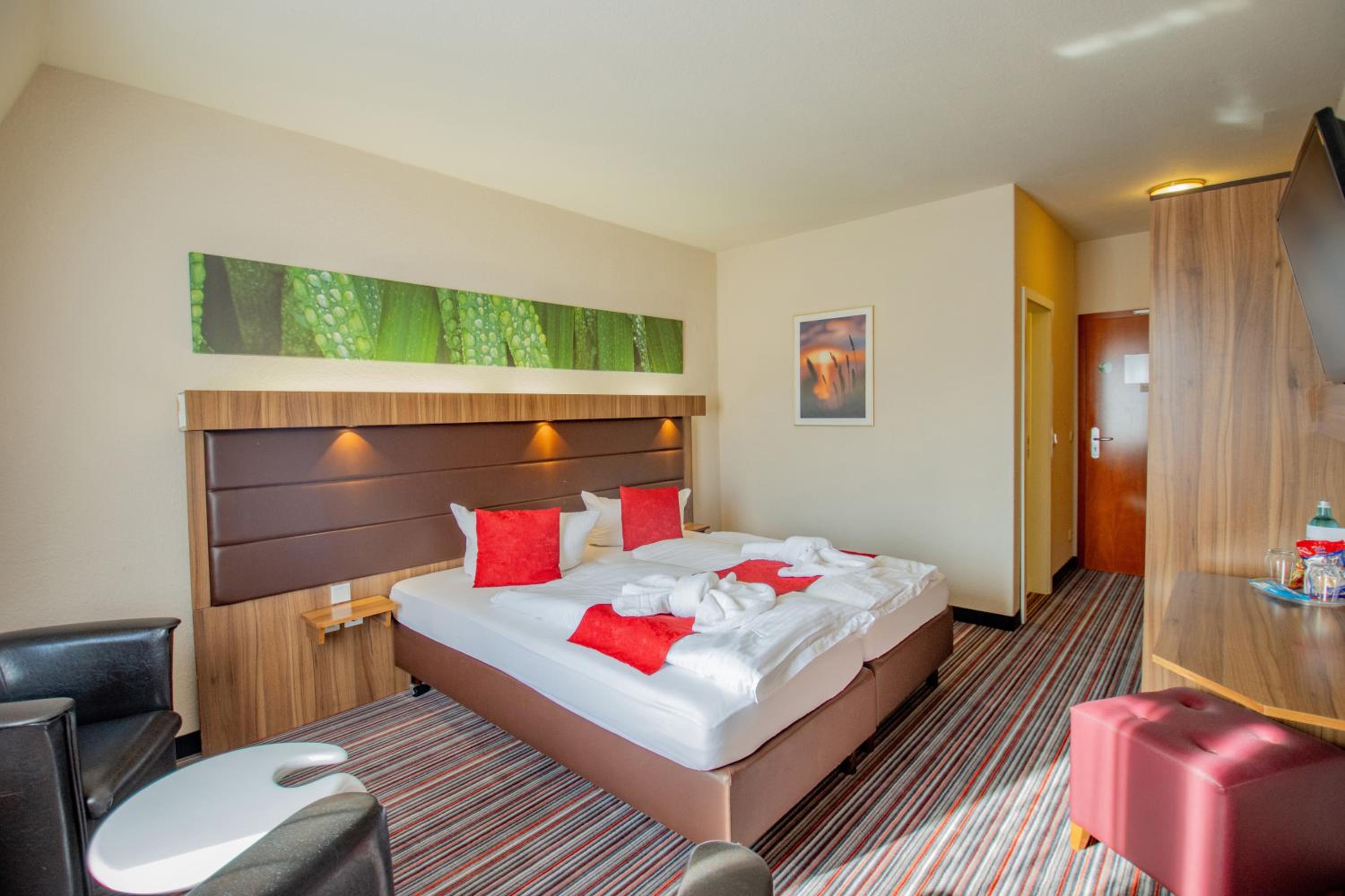 Standard Double Room - Photo 4