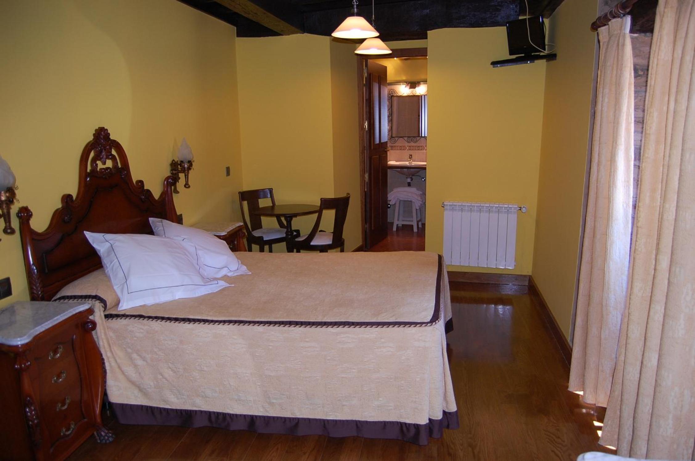 Habitación Doble o con Dos Camas