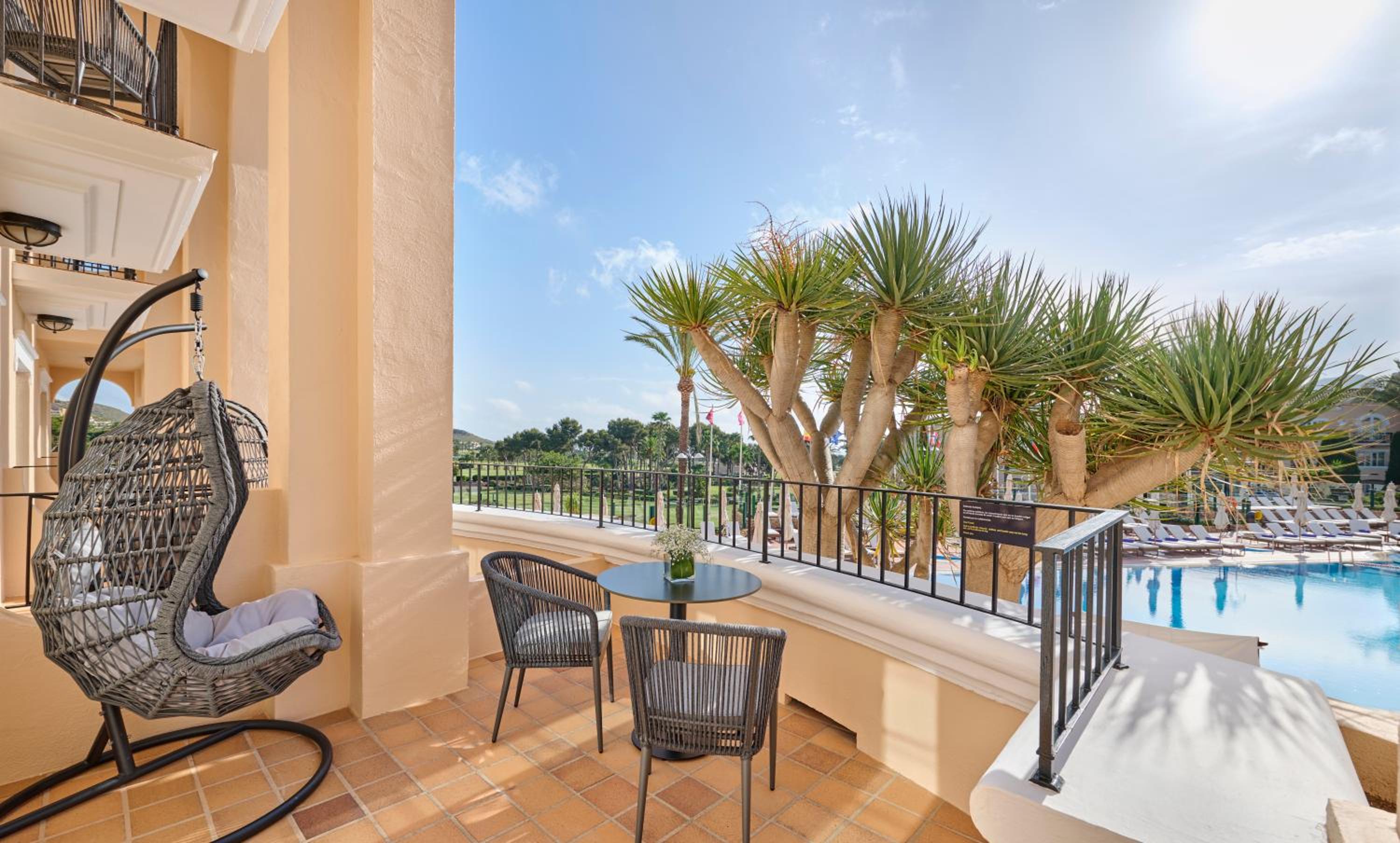 King Room - Grand Terrace
