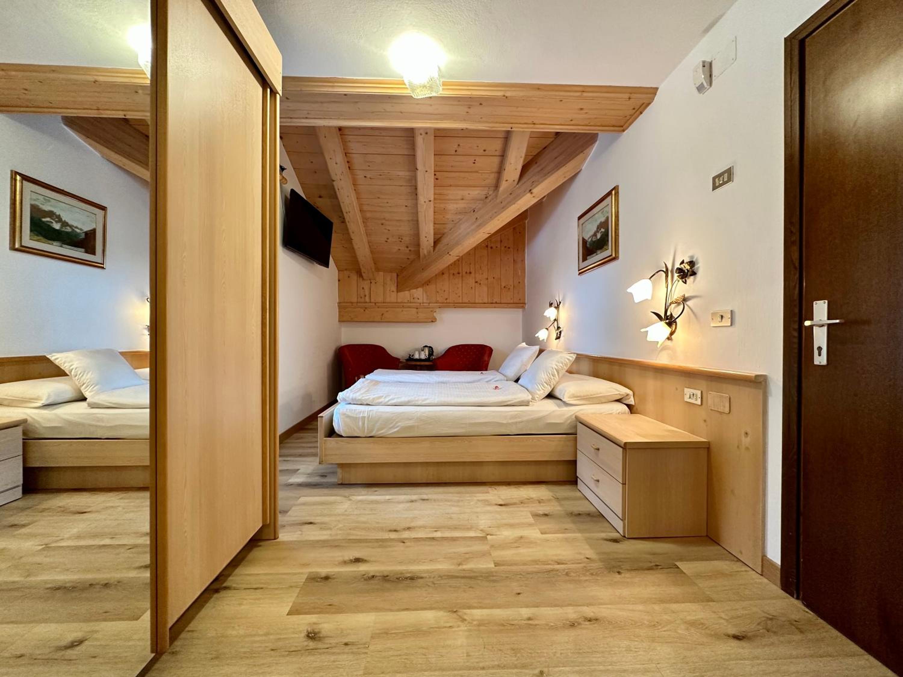 Double or Twin Room with Balcony