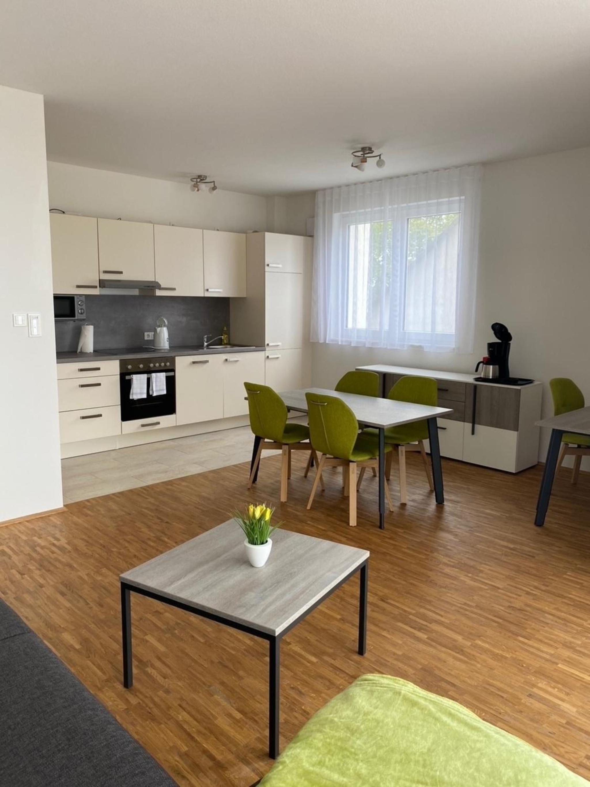 Apartment photo 2