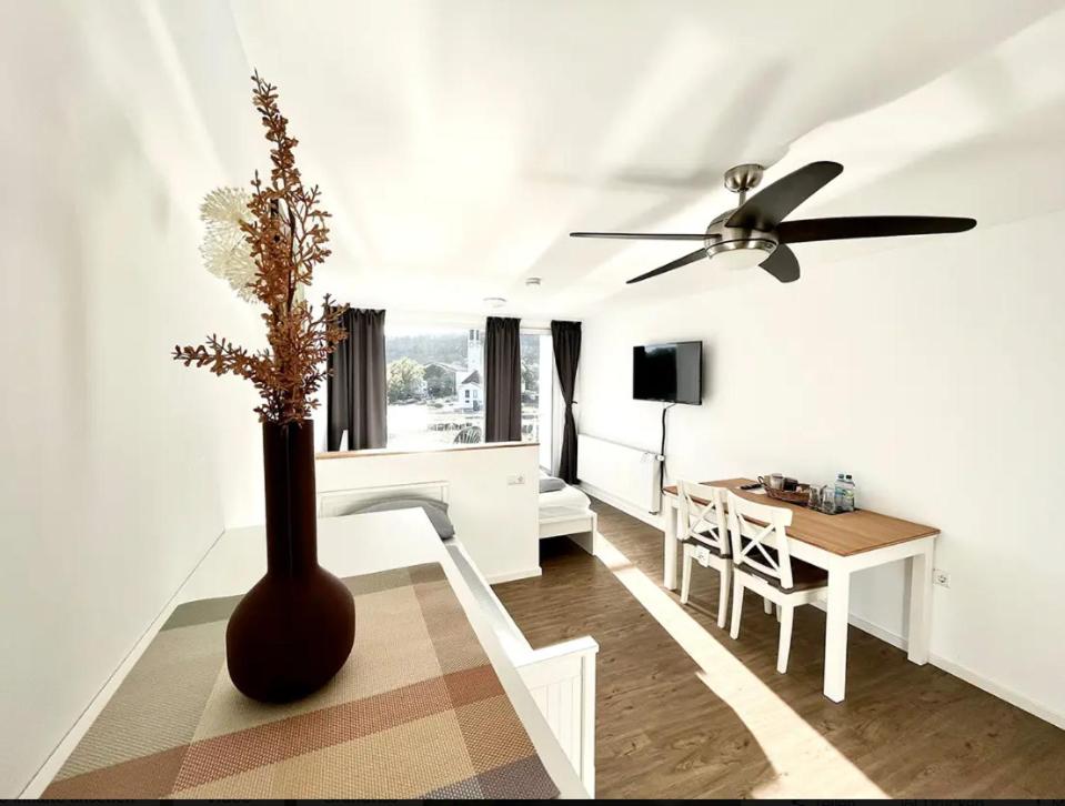 Apartment with Balcony photo 1