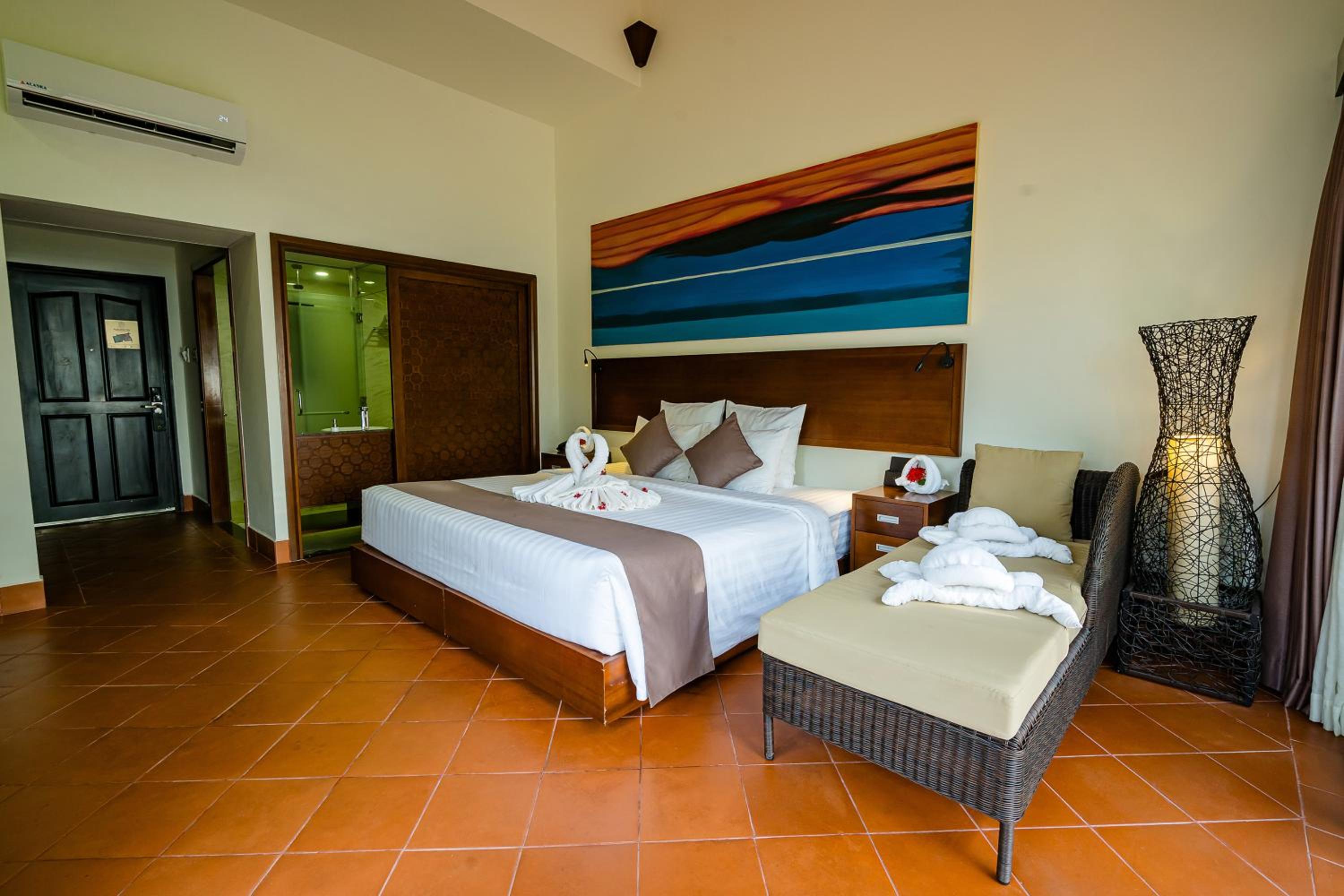 Luxury Garden View Villa - Photo 10