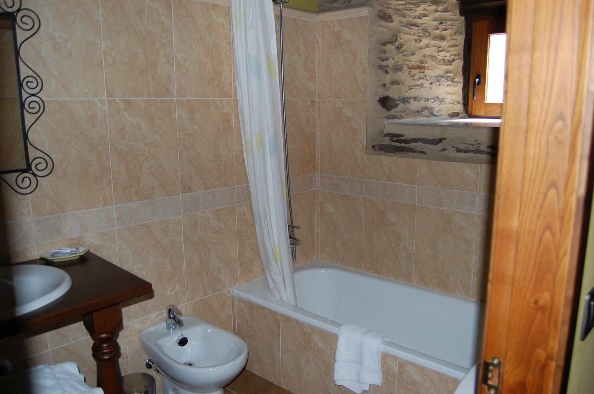 Double or Twin Room photo 2