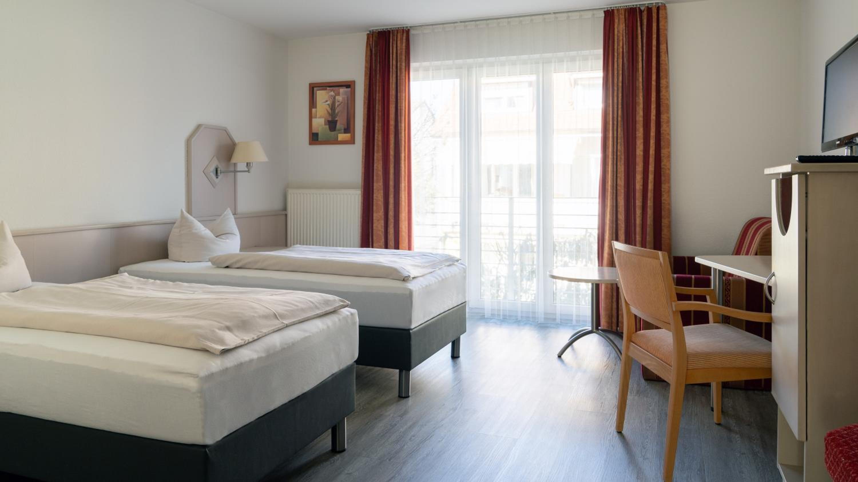 Double Room - Photo 3