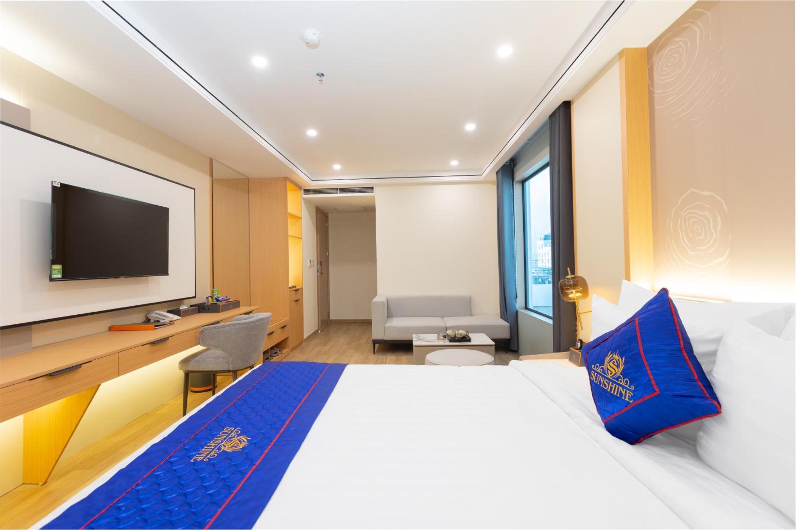 Deluxe Double Room - Photo 8
