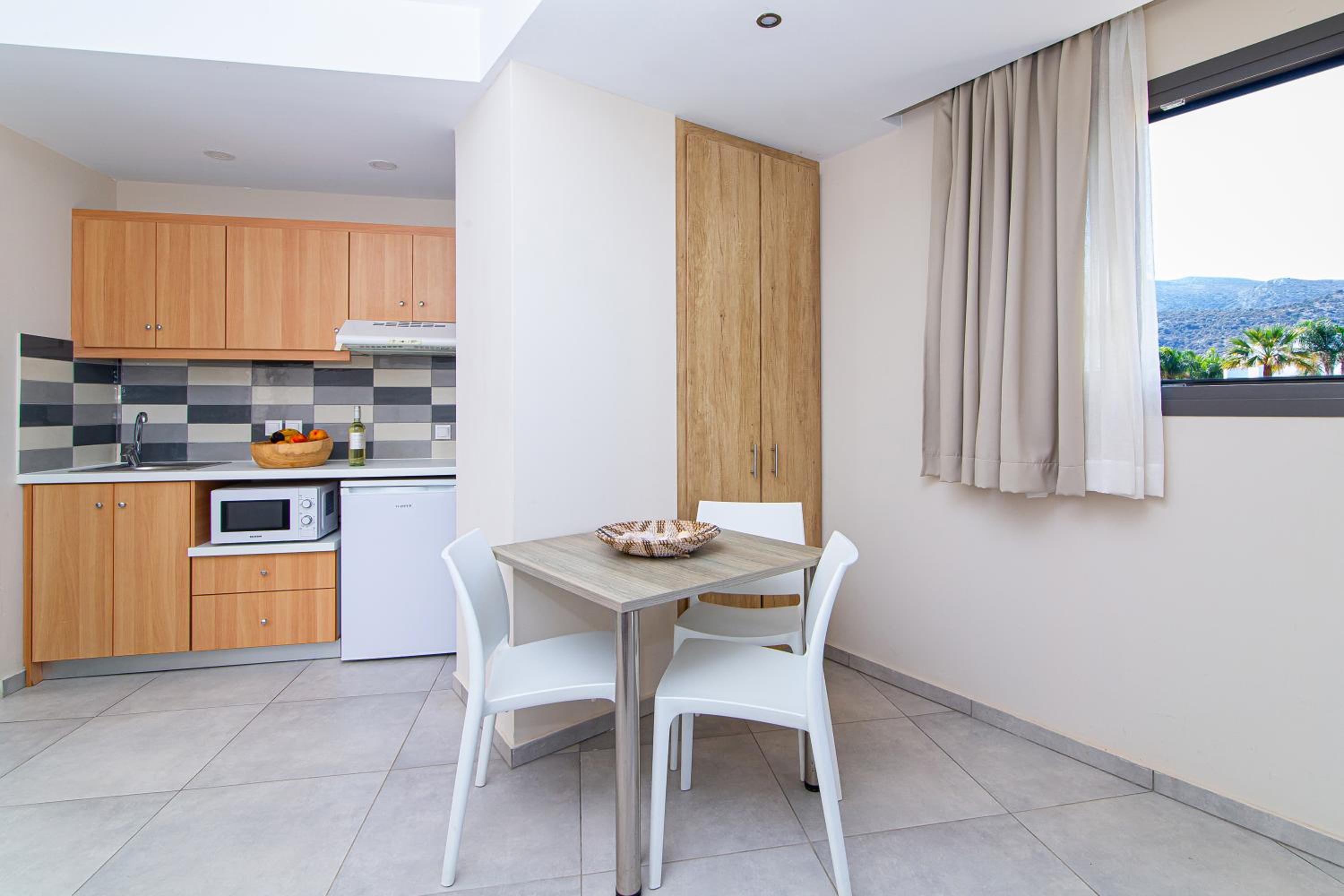 Superior One-Bedroom Triple Apartment - Photo 3