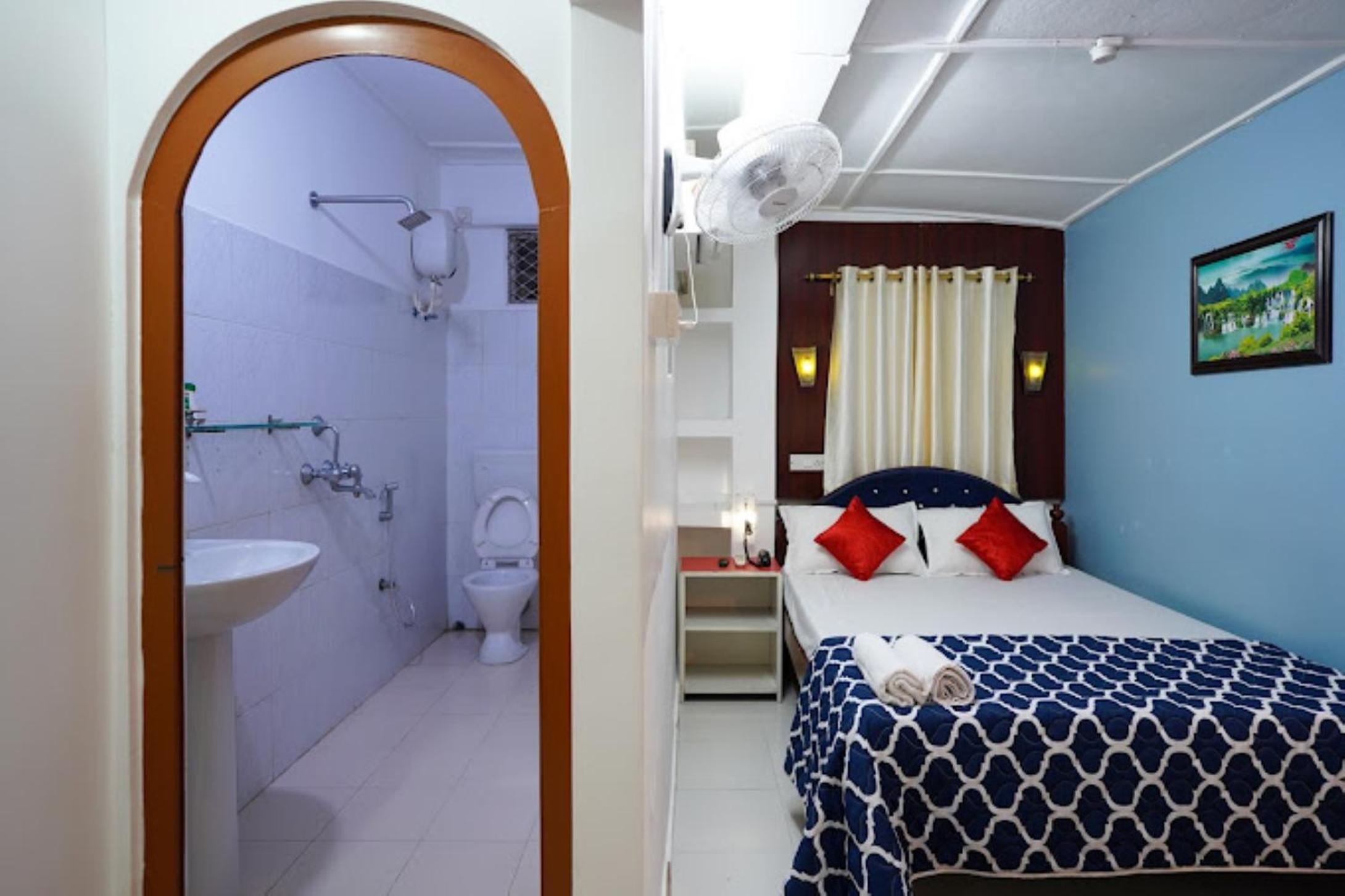 Deluxe King Room photo 3