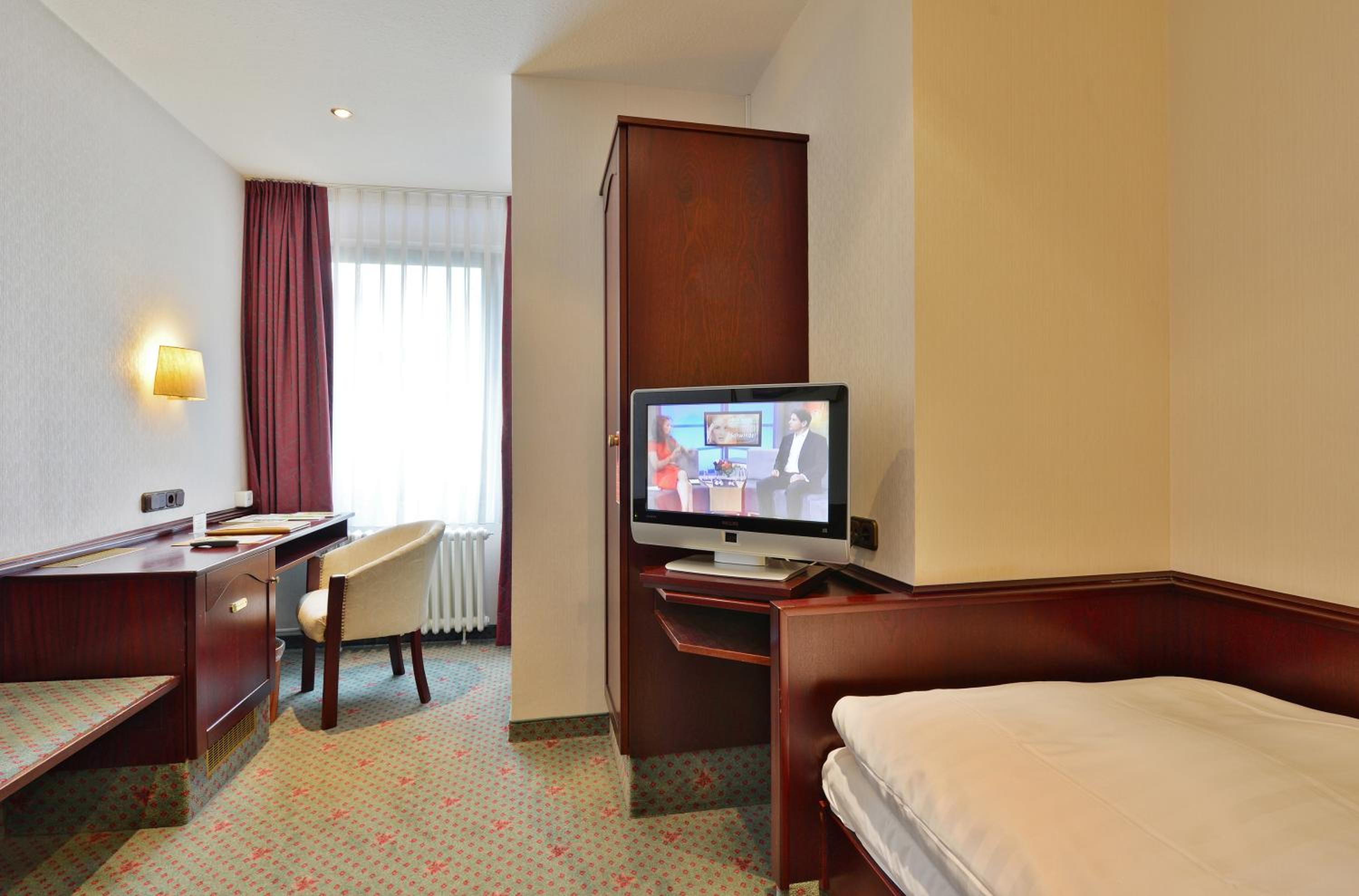 Single Room photo 2