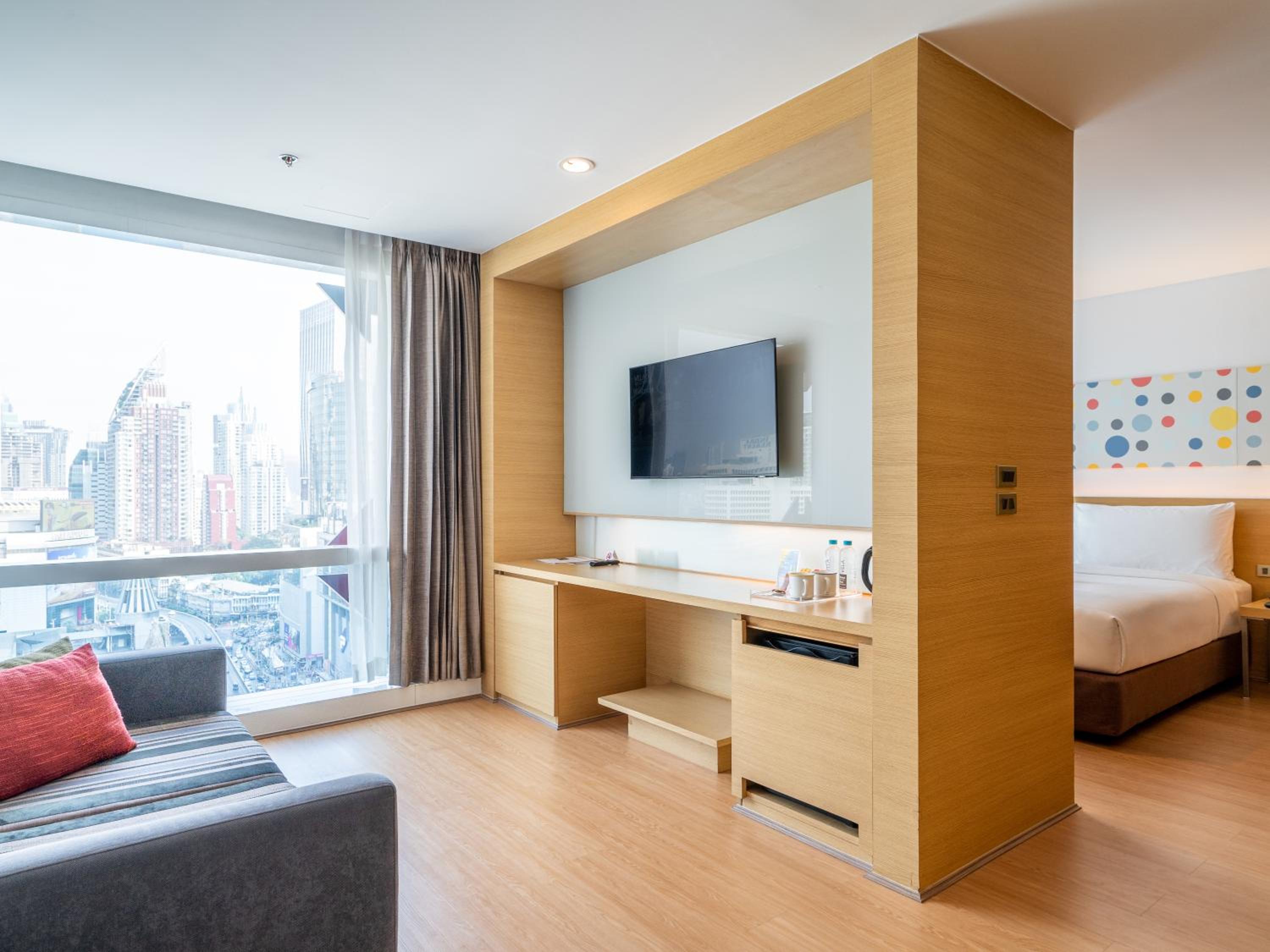 One-Bedroom Suite photo 3