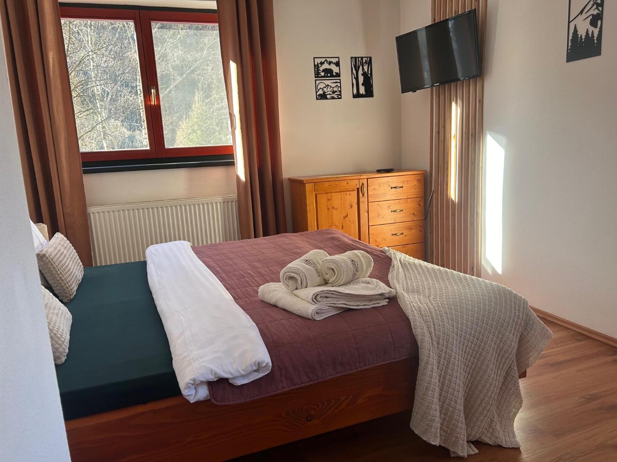 Suite - Photo 11