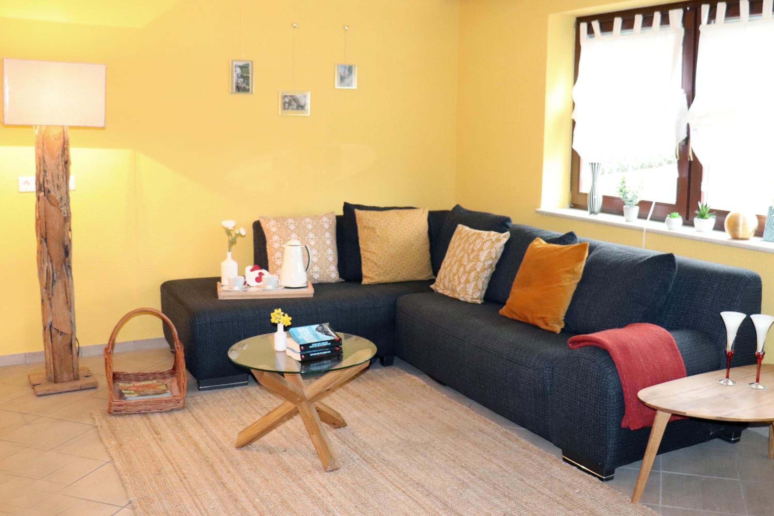 Two-Bedroom House - Photo 9