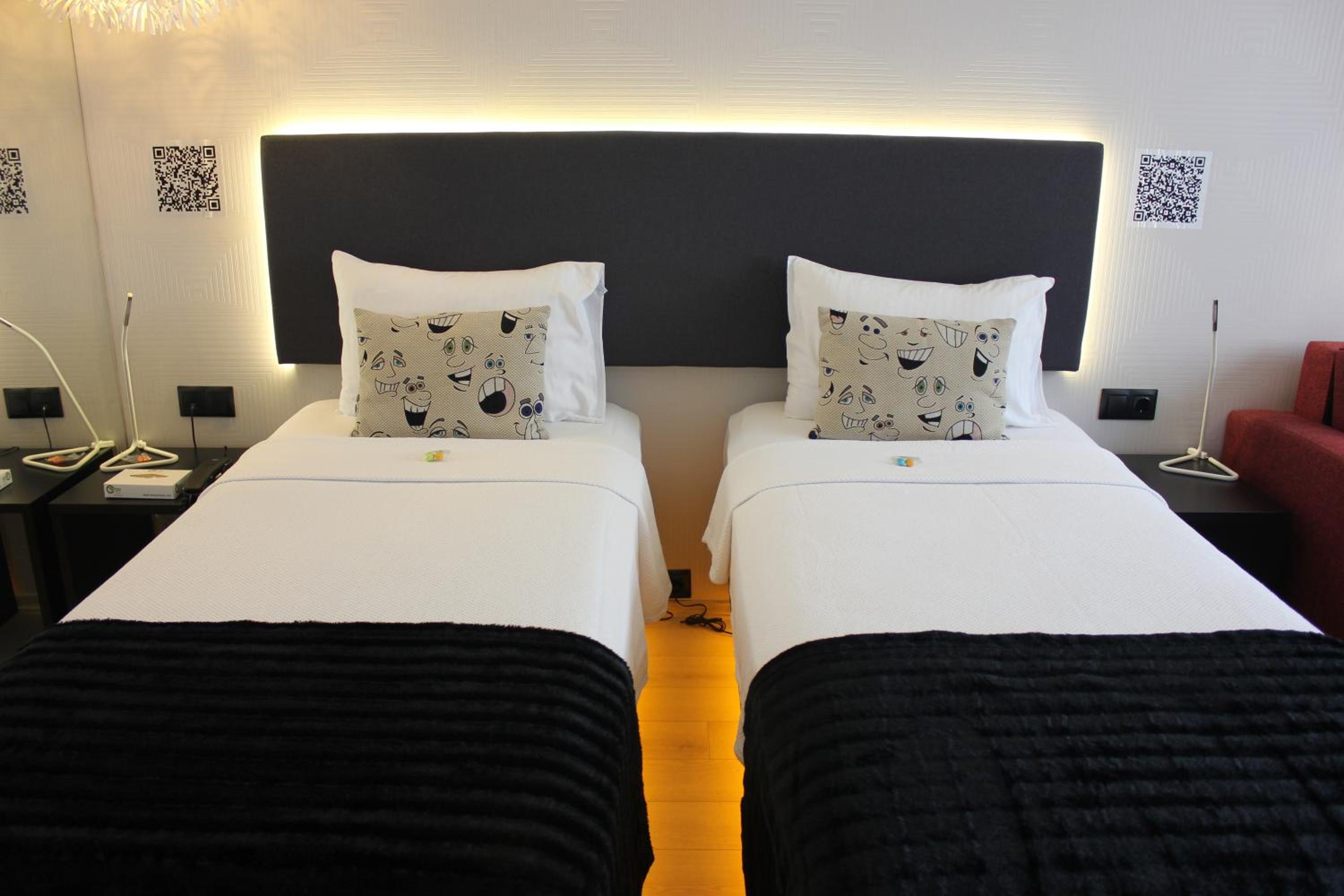 Standard Double Room with Extra Bed photo 2