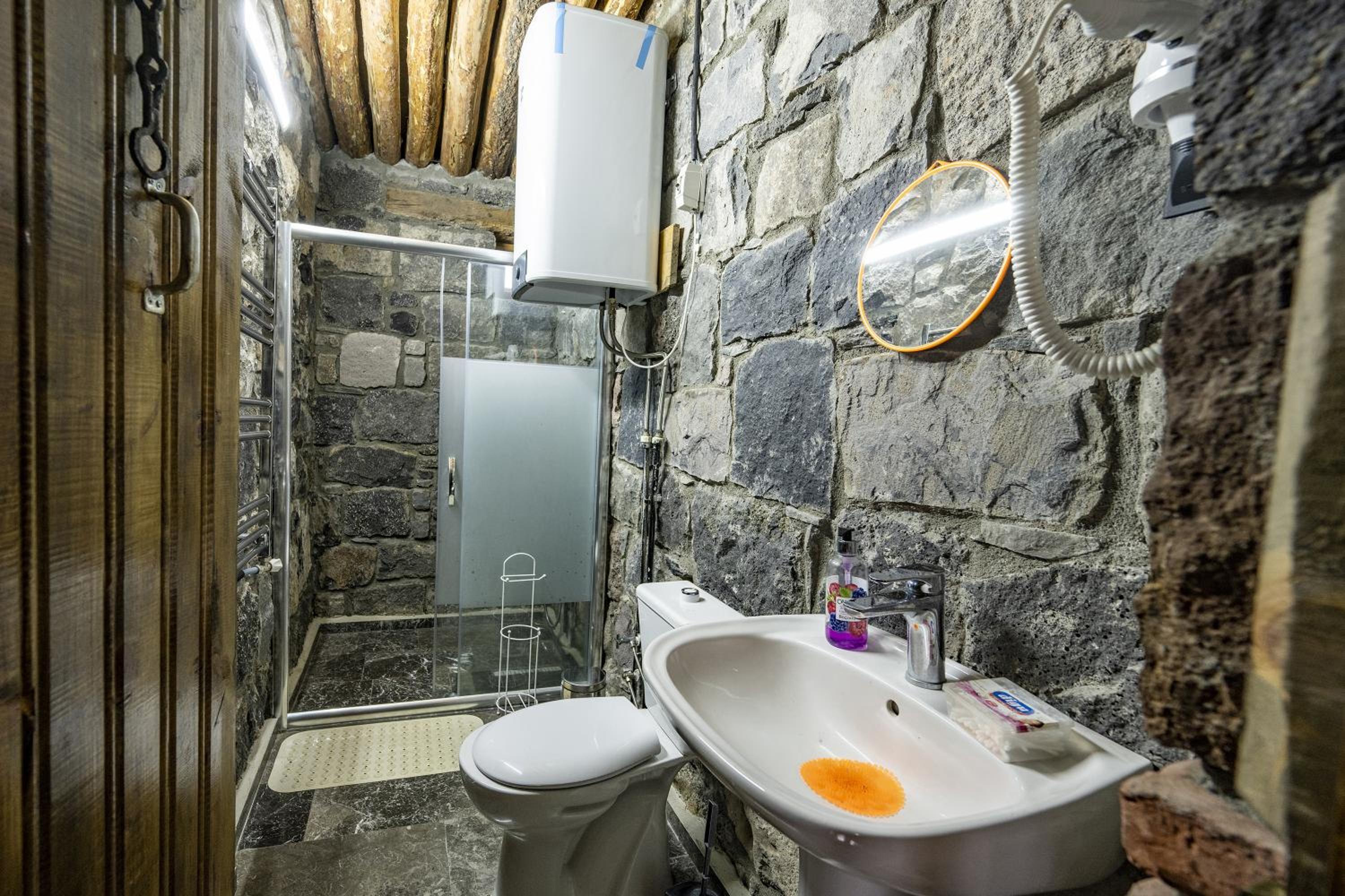 Standard Triple Room photo 2