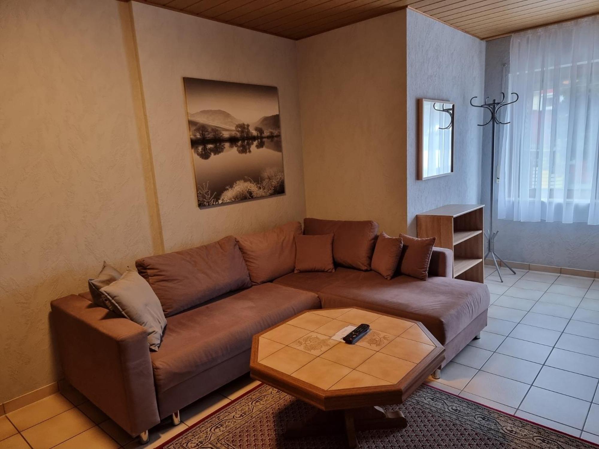 One-Bedroom Apartment photo 1