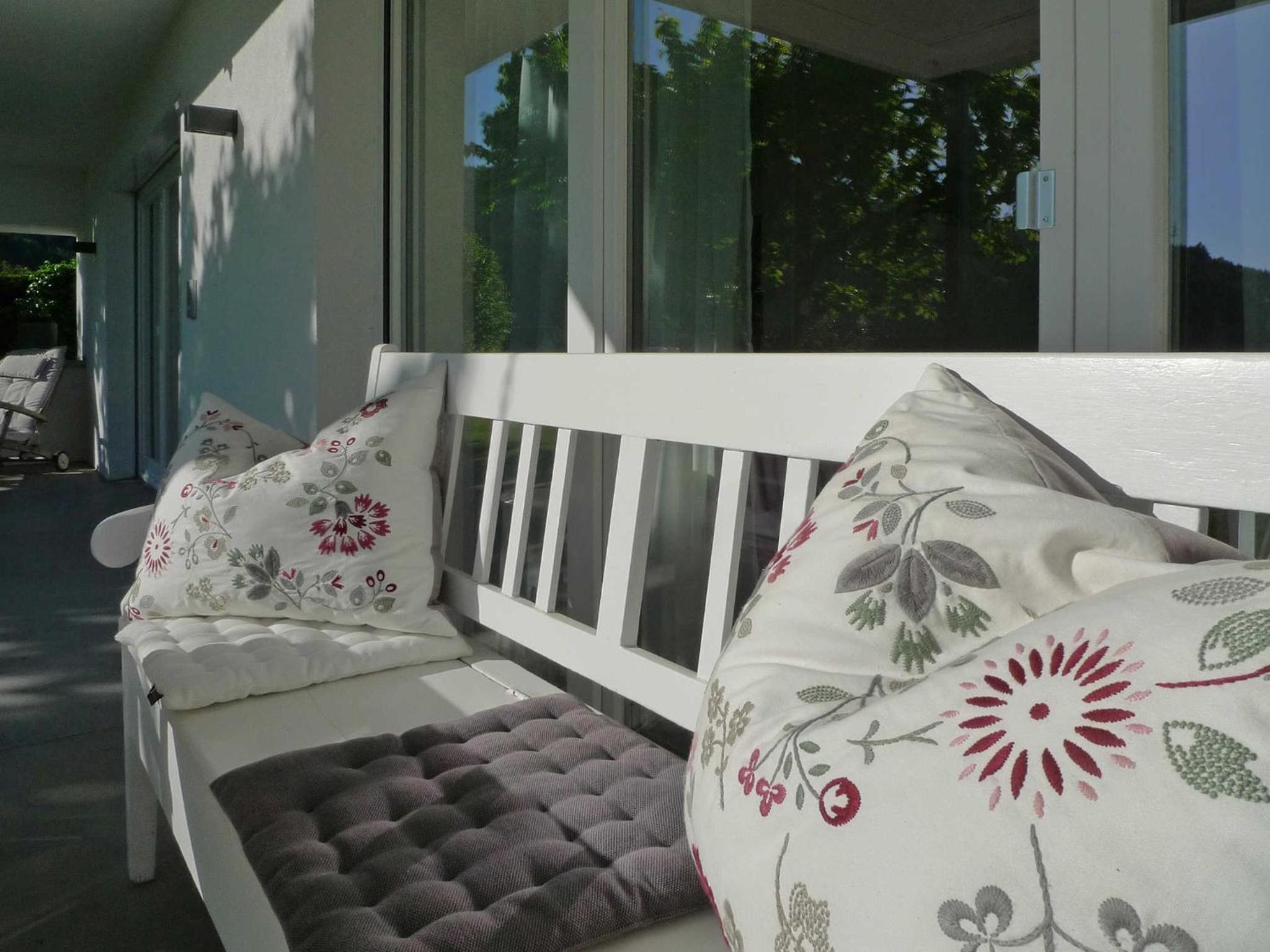 One-Bedroom Apartment with Terrace photo 2