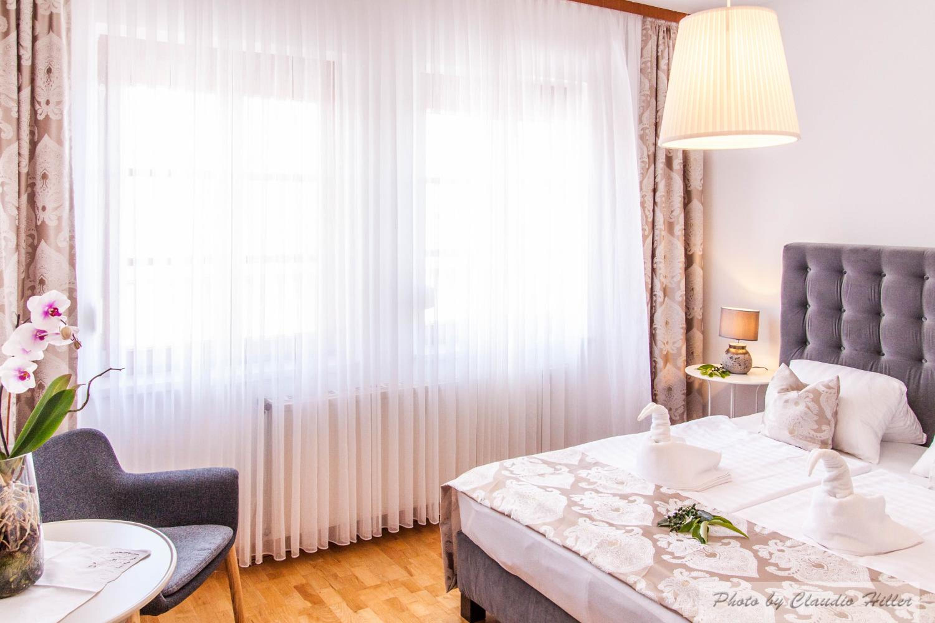 Double Room with Private Bathroom photo 3