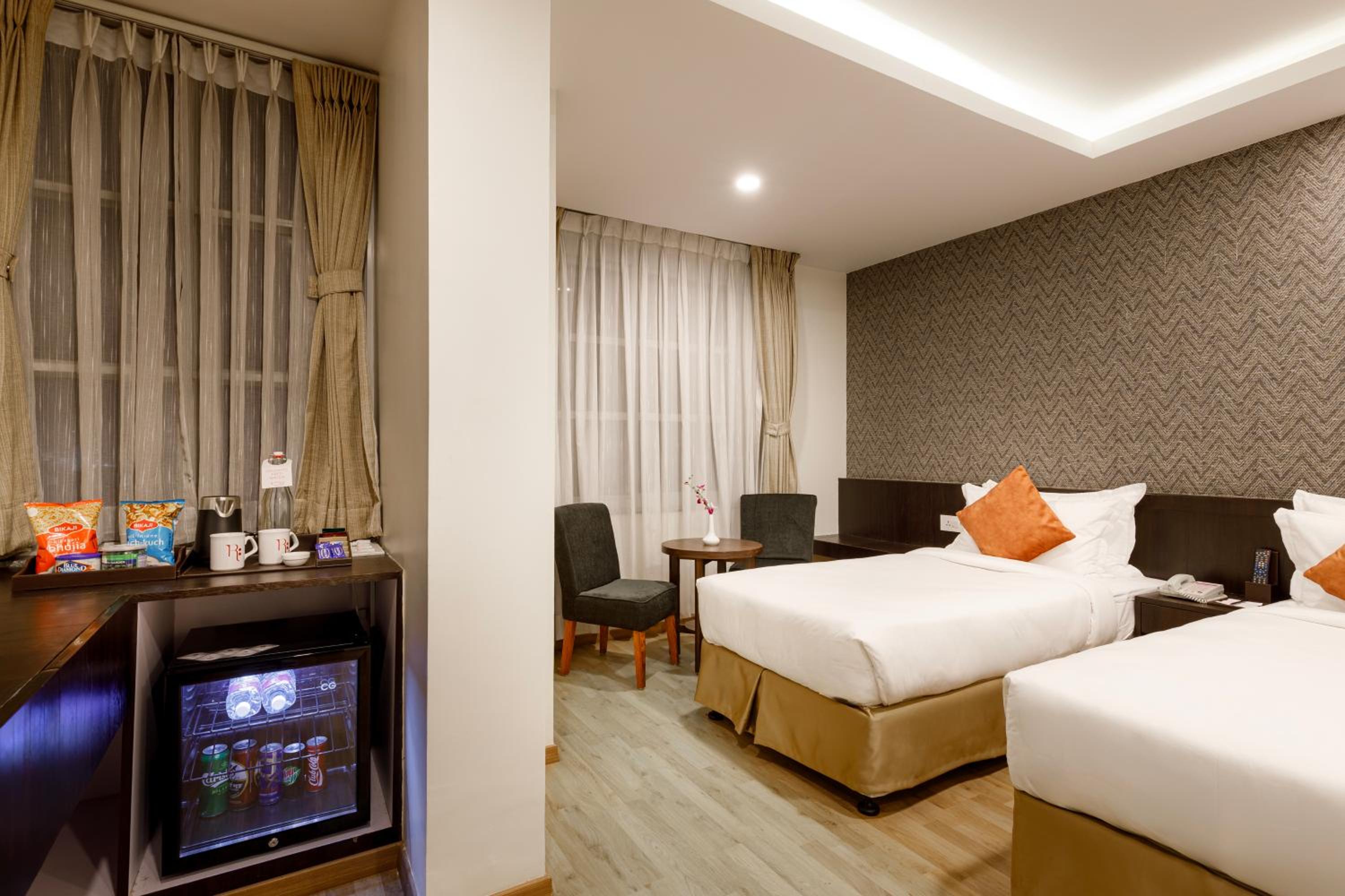 Premium Twin Room - Photo 1