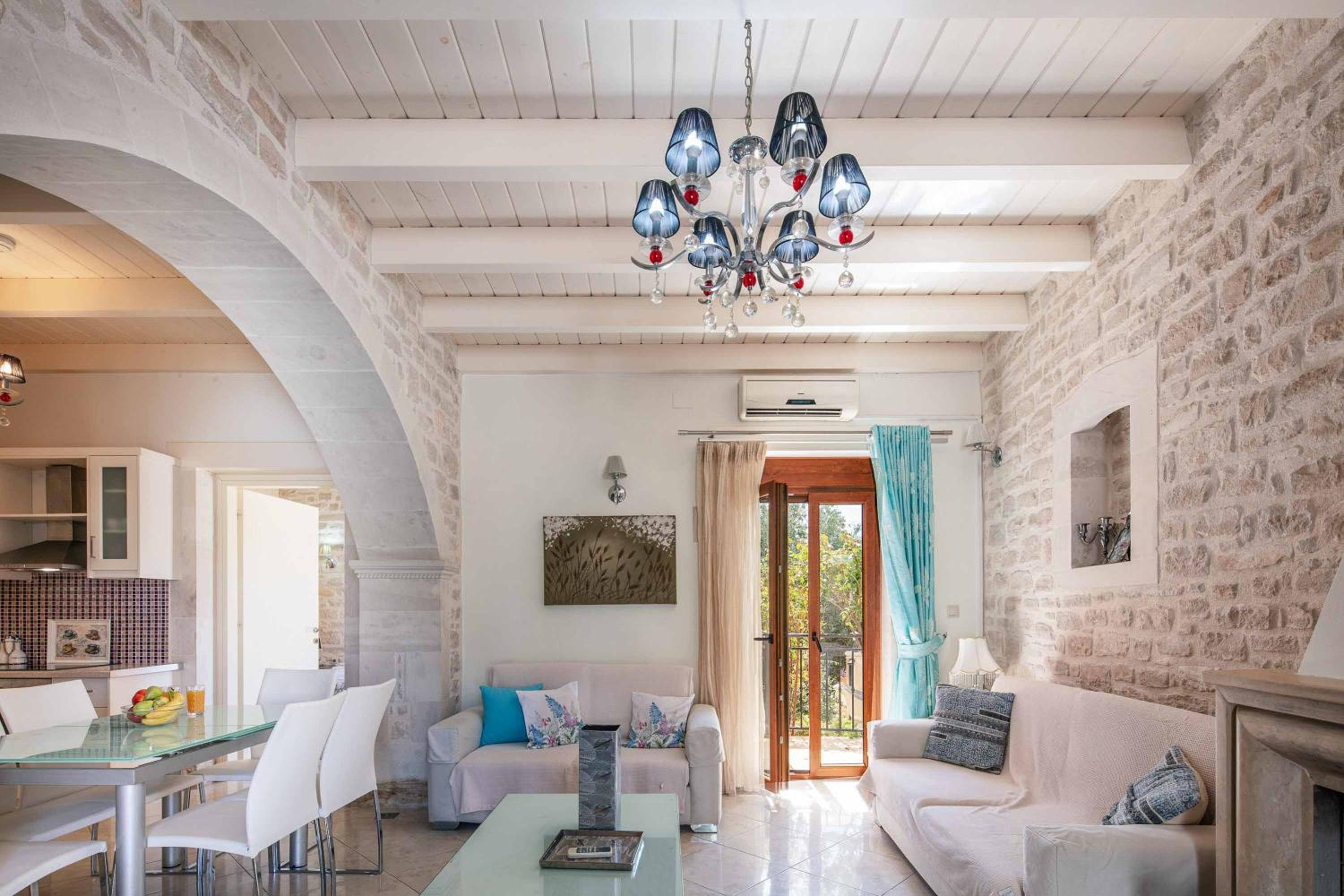 Three-Bedroom Villa photo 1