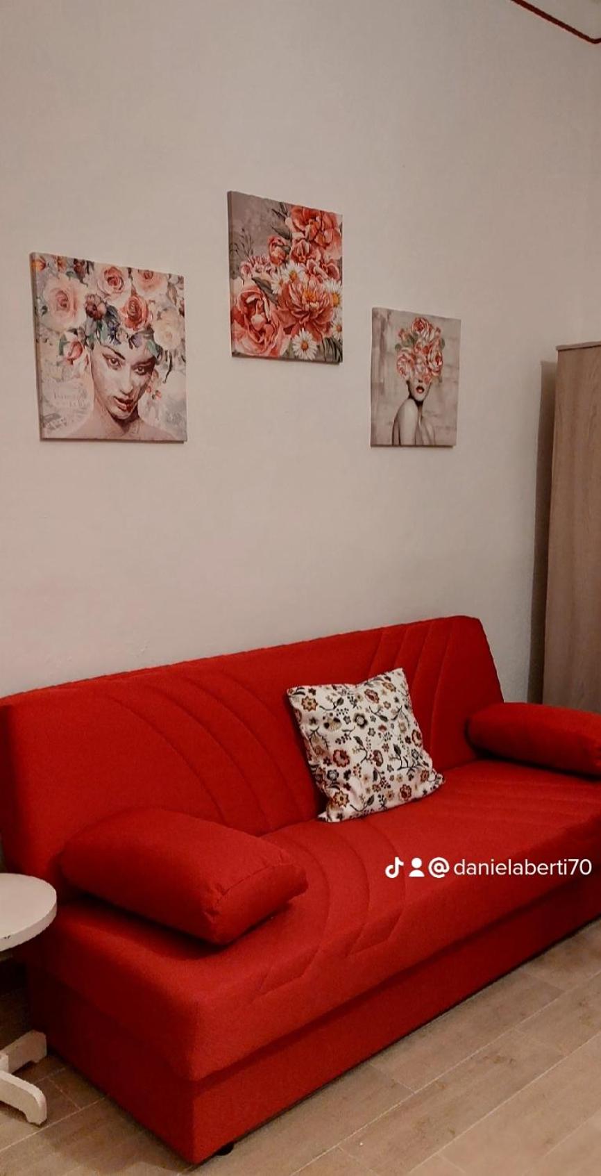 One-Bedroom House photo 3