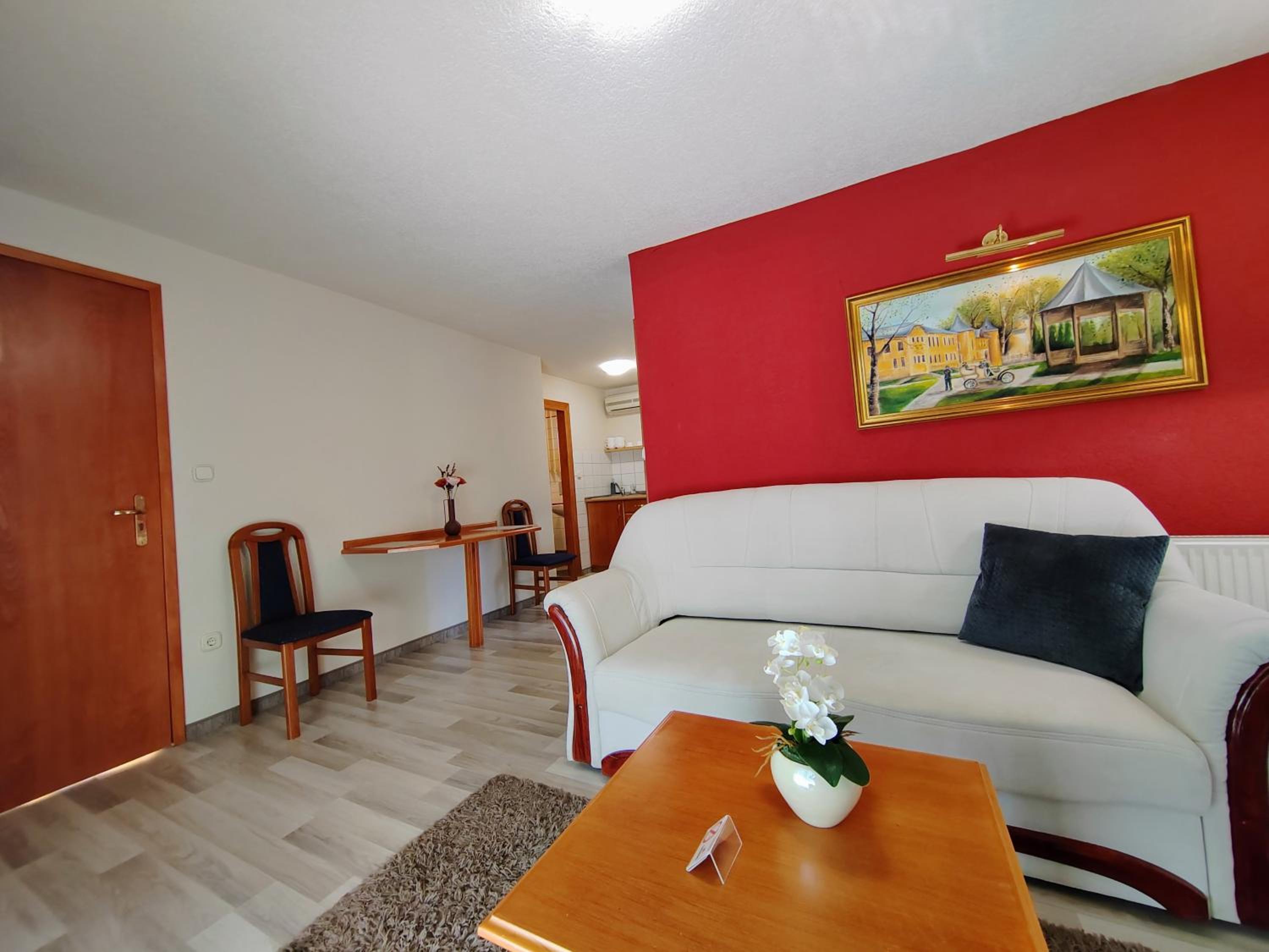 Standard Apartment photo 2