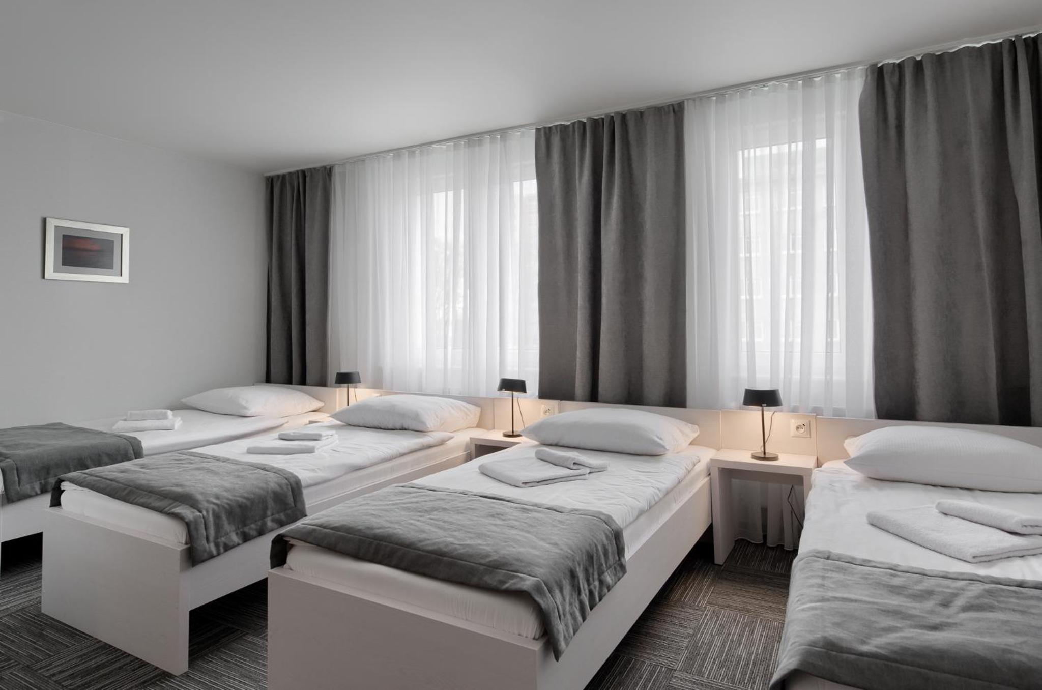 Deluxe Quadruple Room - Photo 3