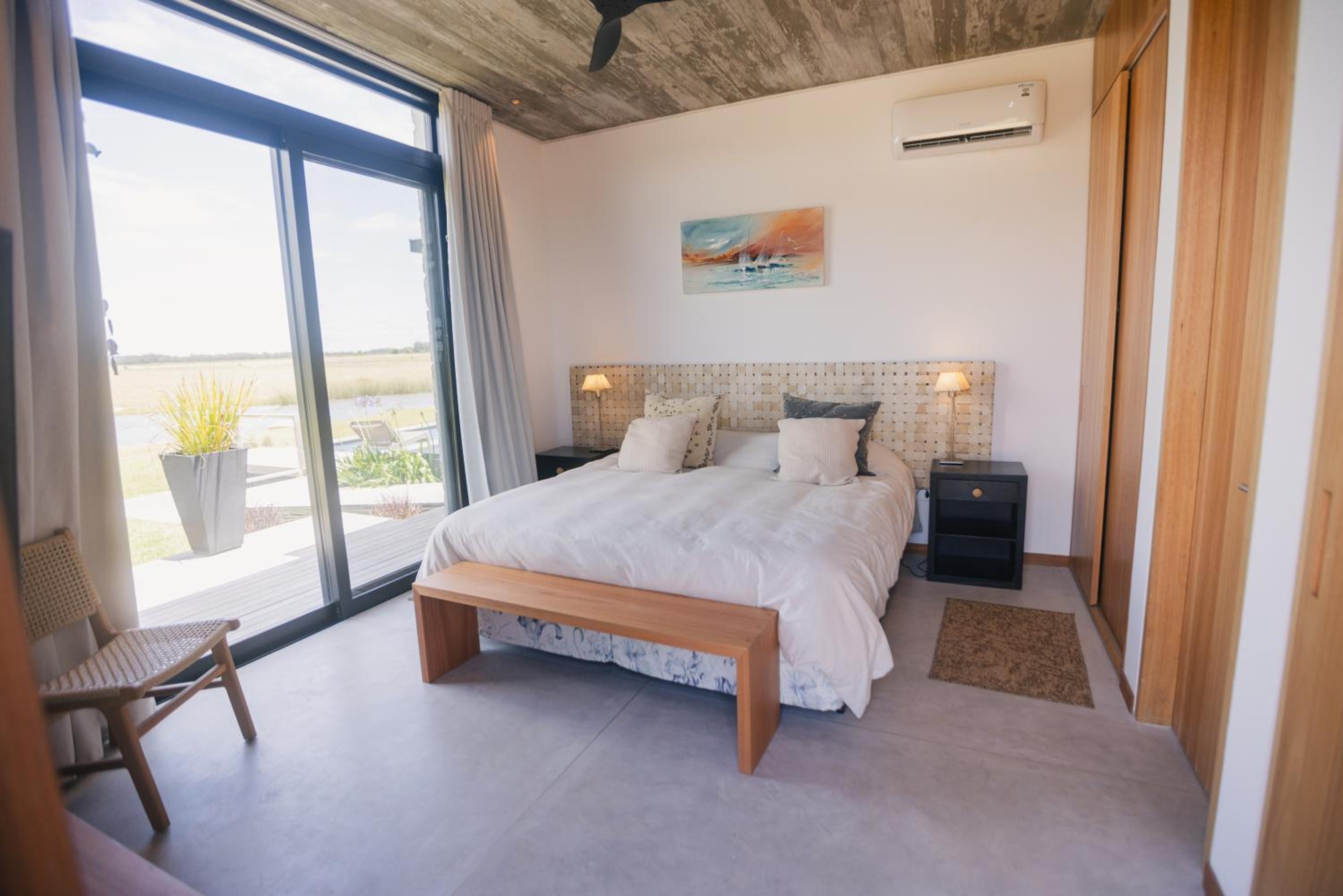 Suite with Pool View photo 1