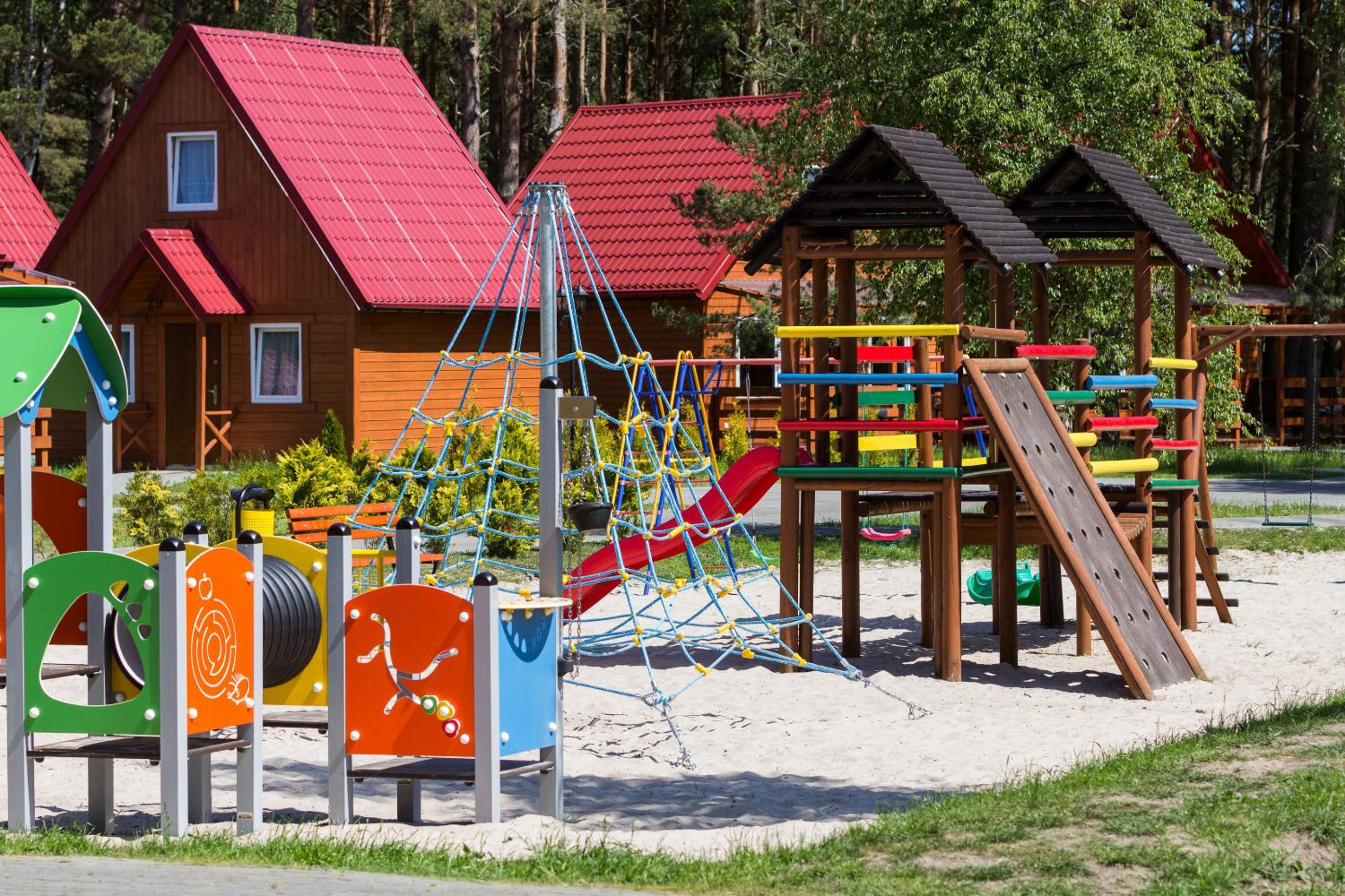 Chalet (6 Adults)