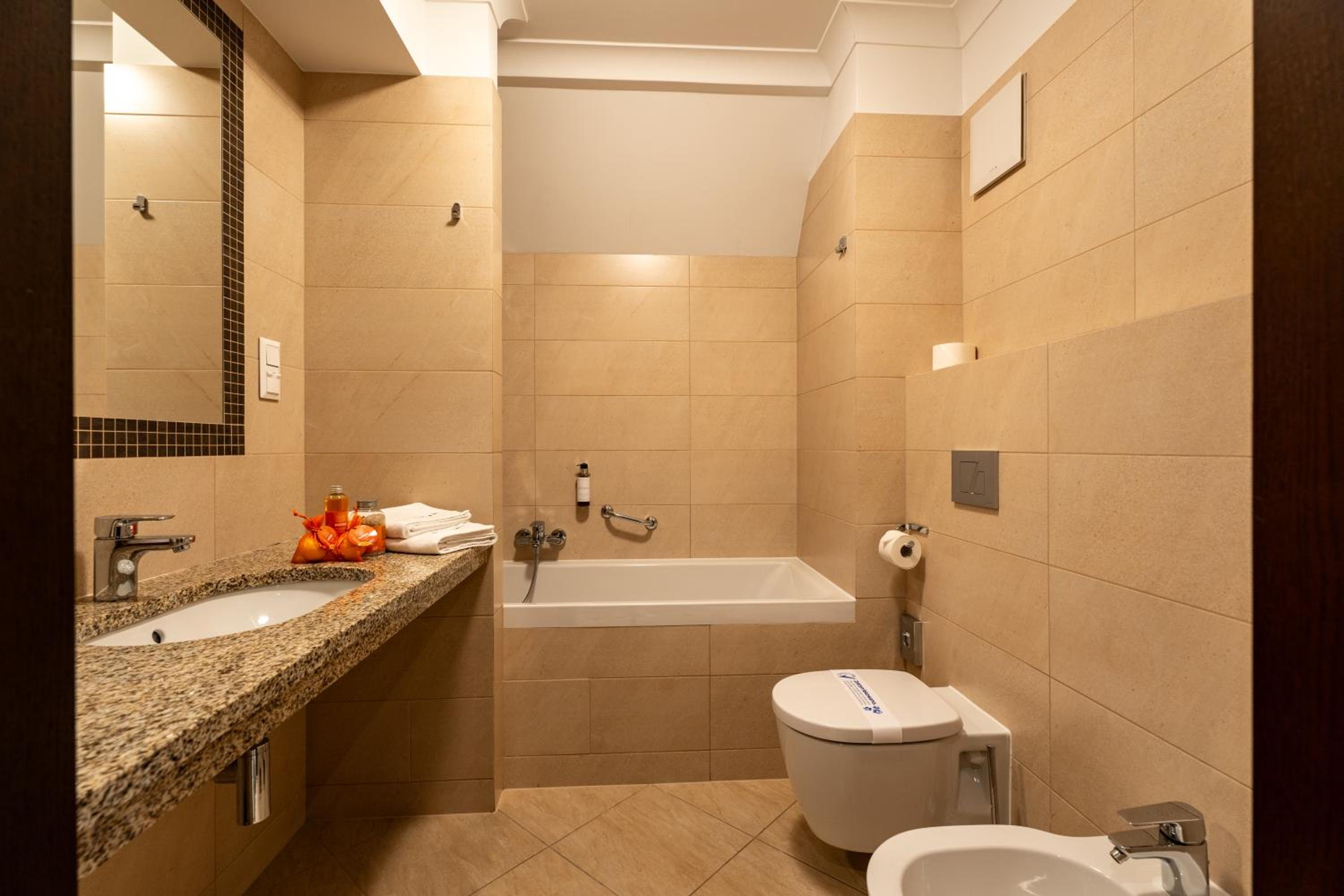 Triple Room - Photo 2