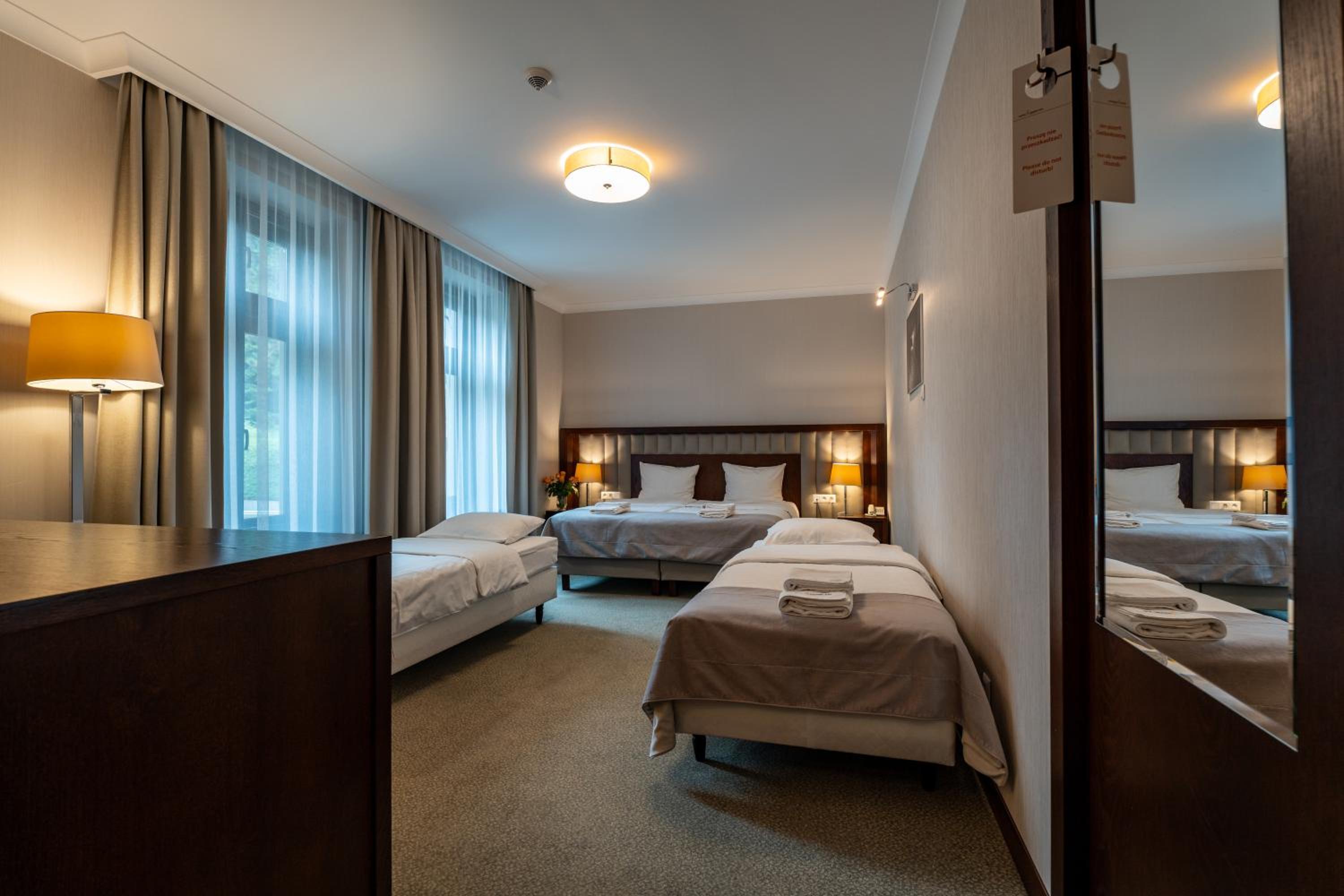 Quadruple Room with Bath photo 2