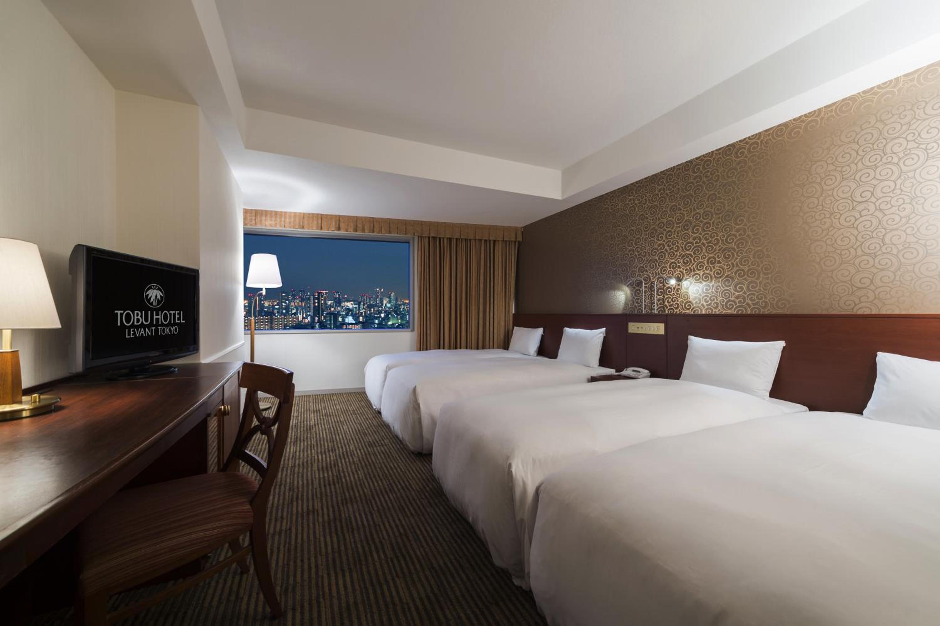 Quadruple Room - Non-Smoking - Photo 3