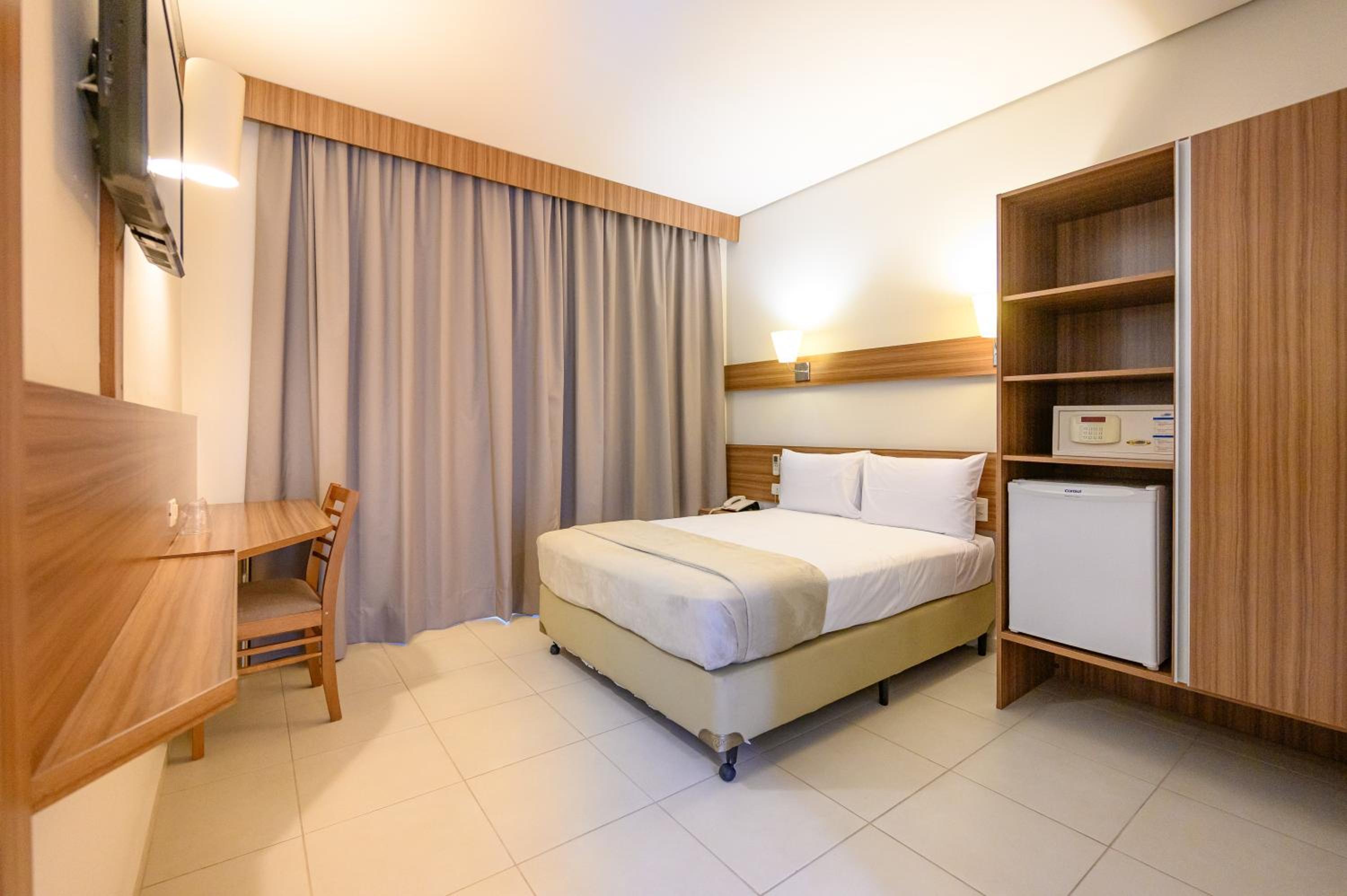 Double Room - Disability Access photo 3