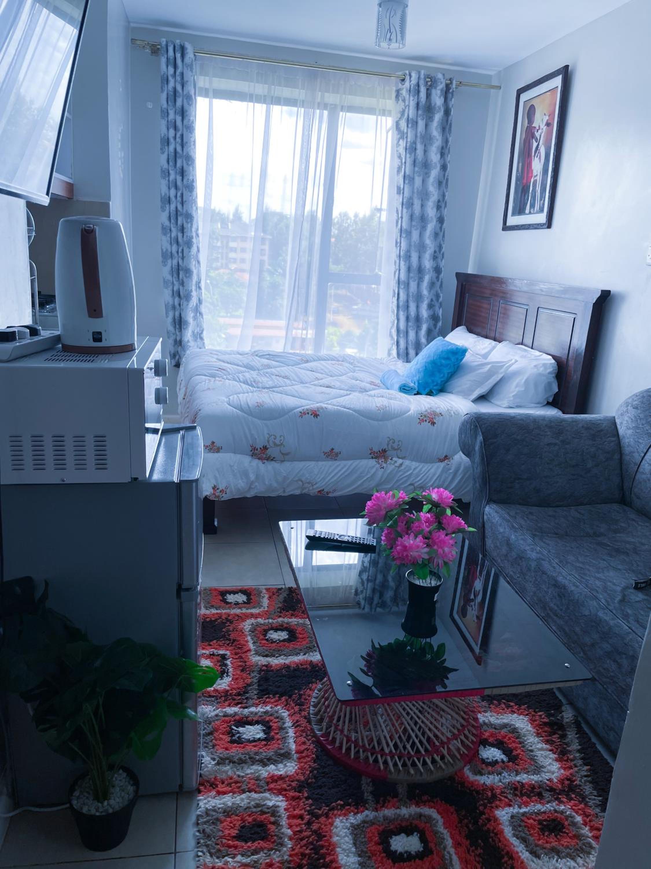 One-Bedroom Apartment photo 3