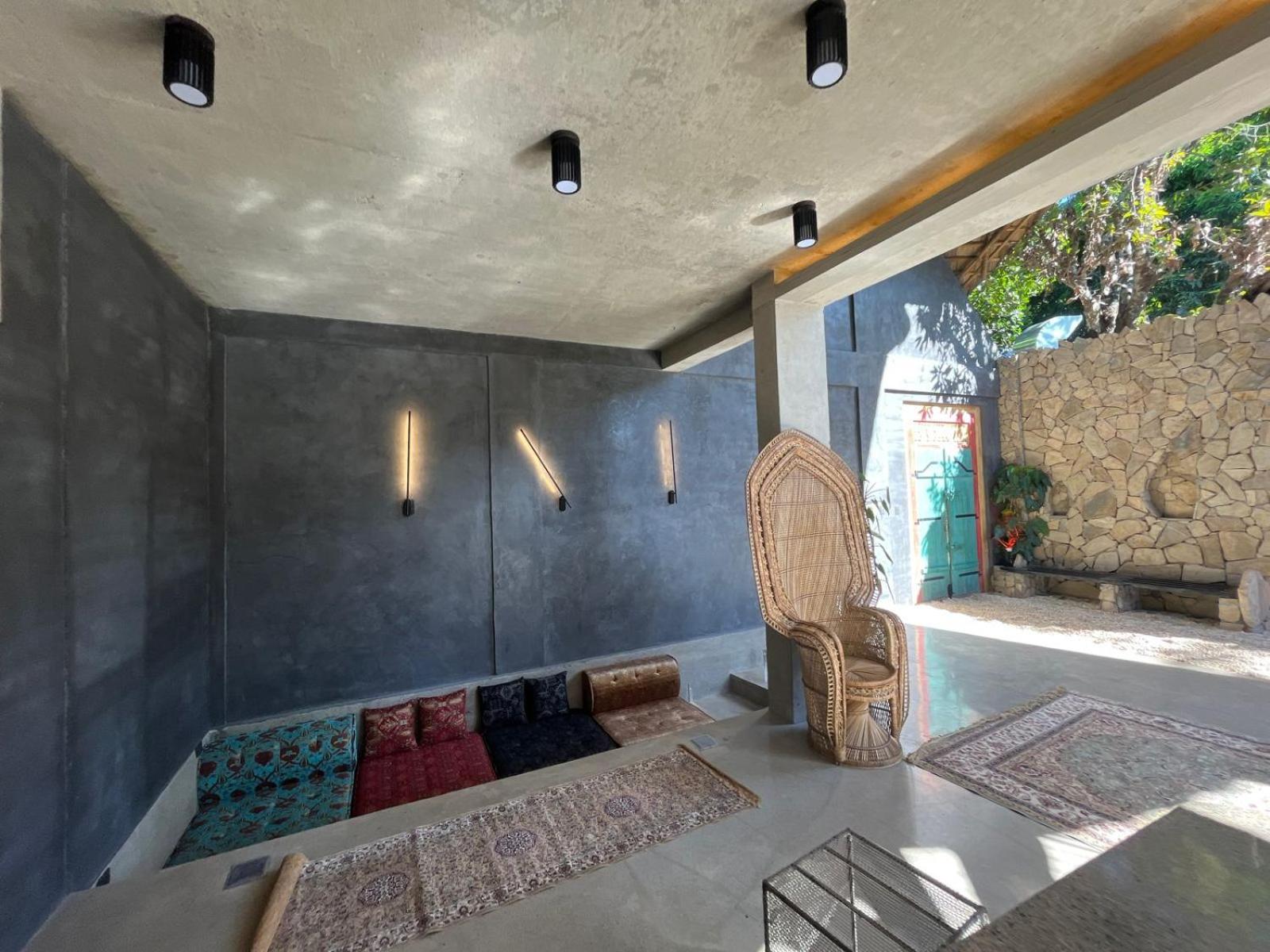 Villa photo 2