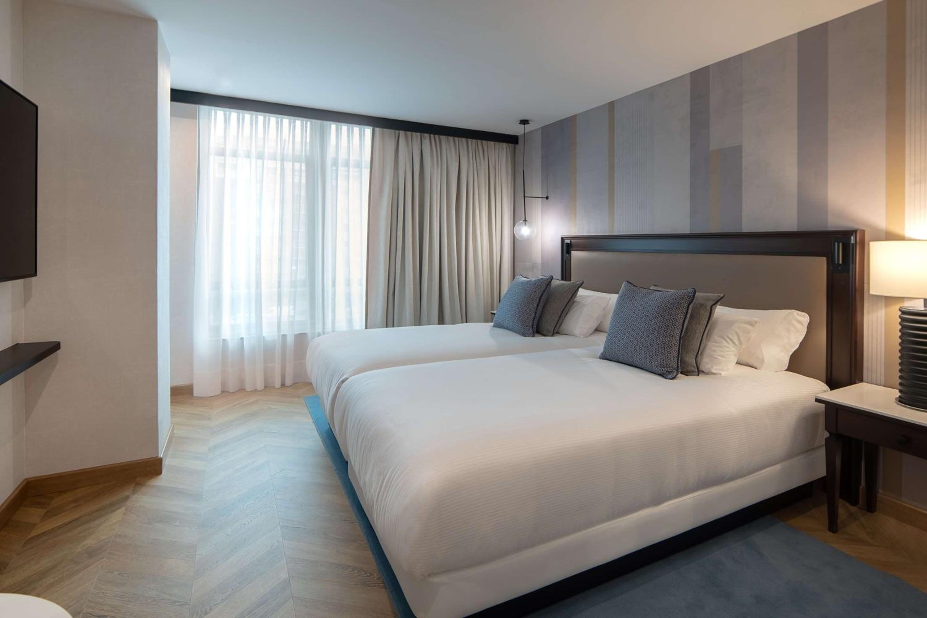 Twin Room - Photo 1