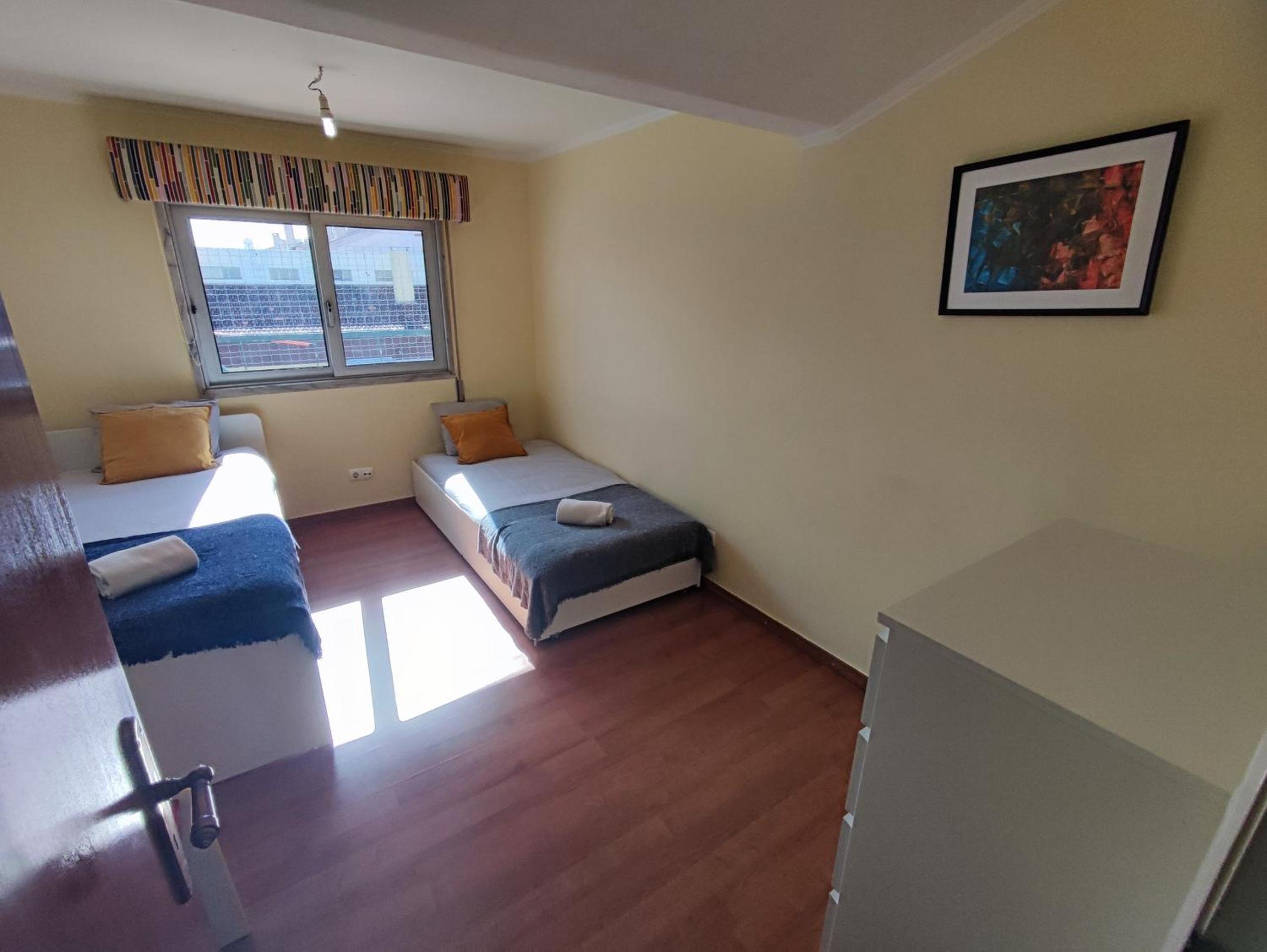 Apartment with Balcony photo 3
