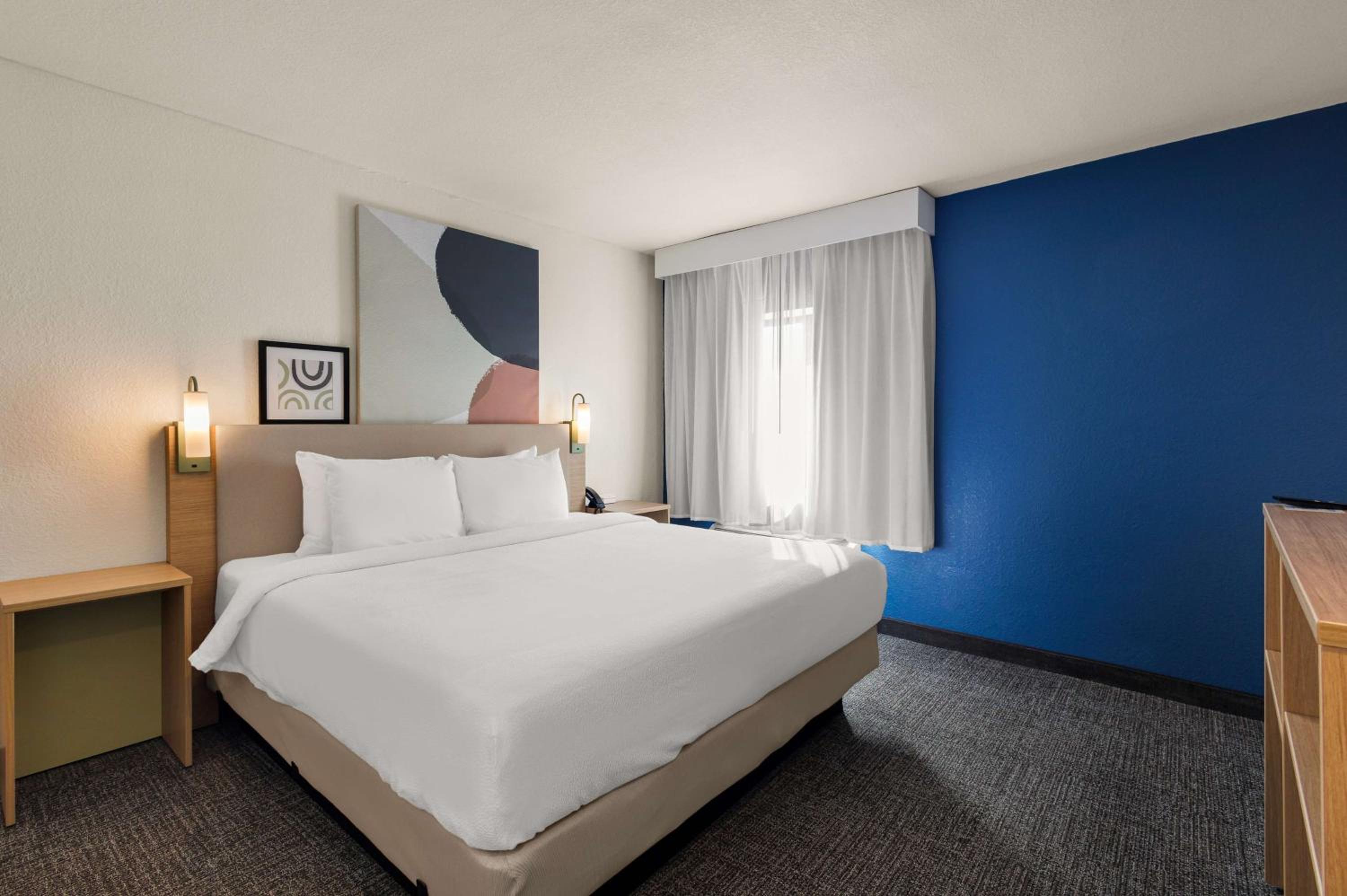 King Room - Hearing Access - Photo 8