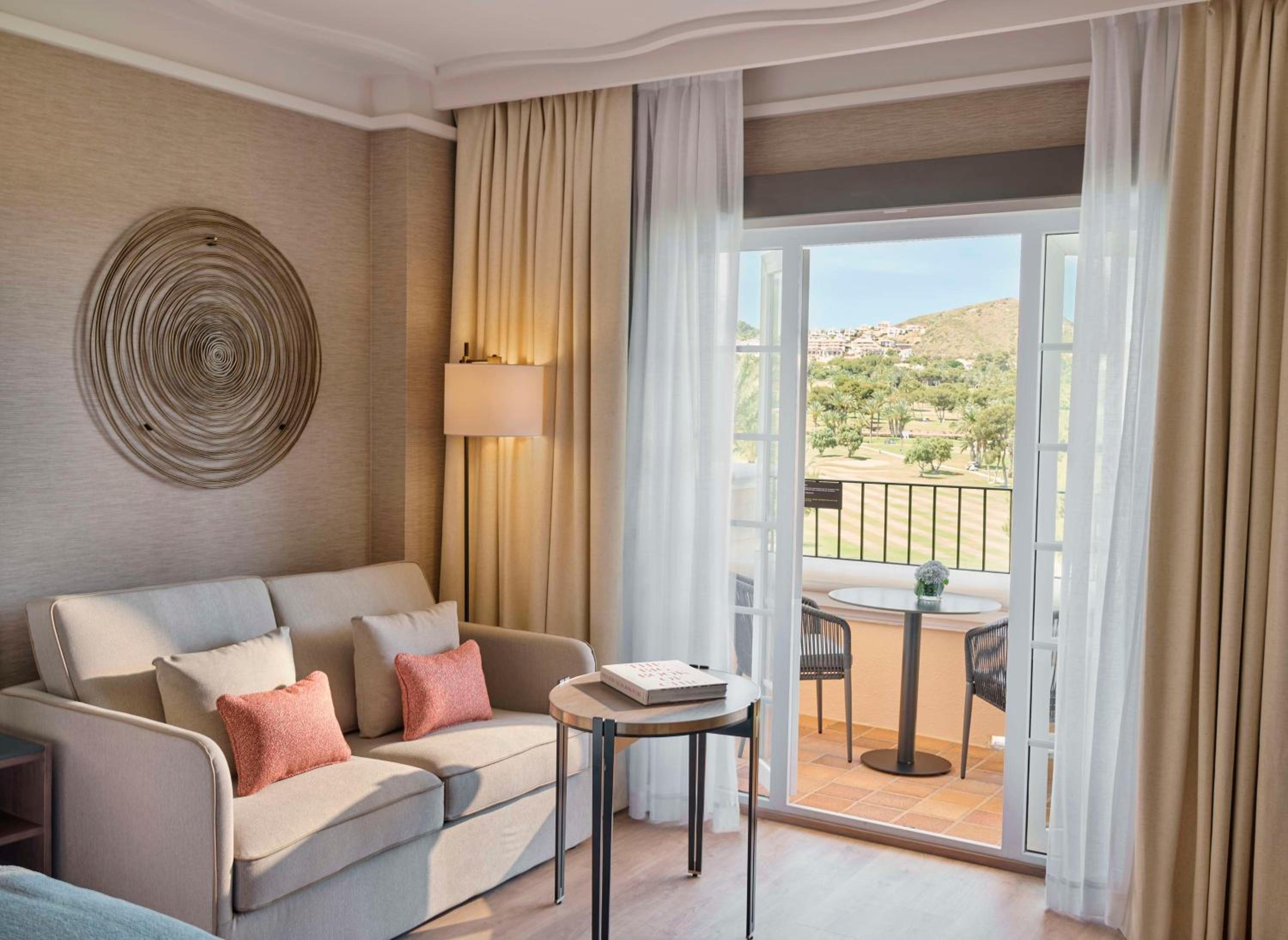 Habitación Doble con Balcón y Vista al Golf