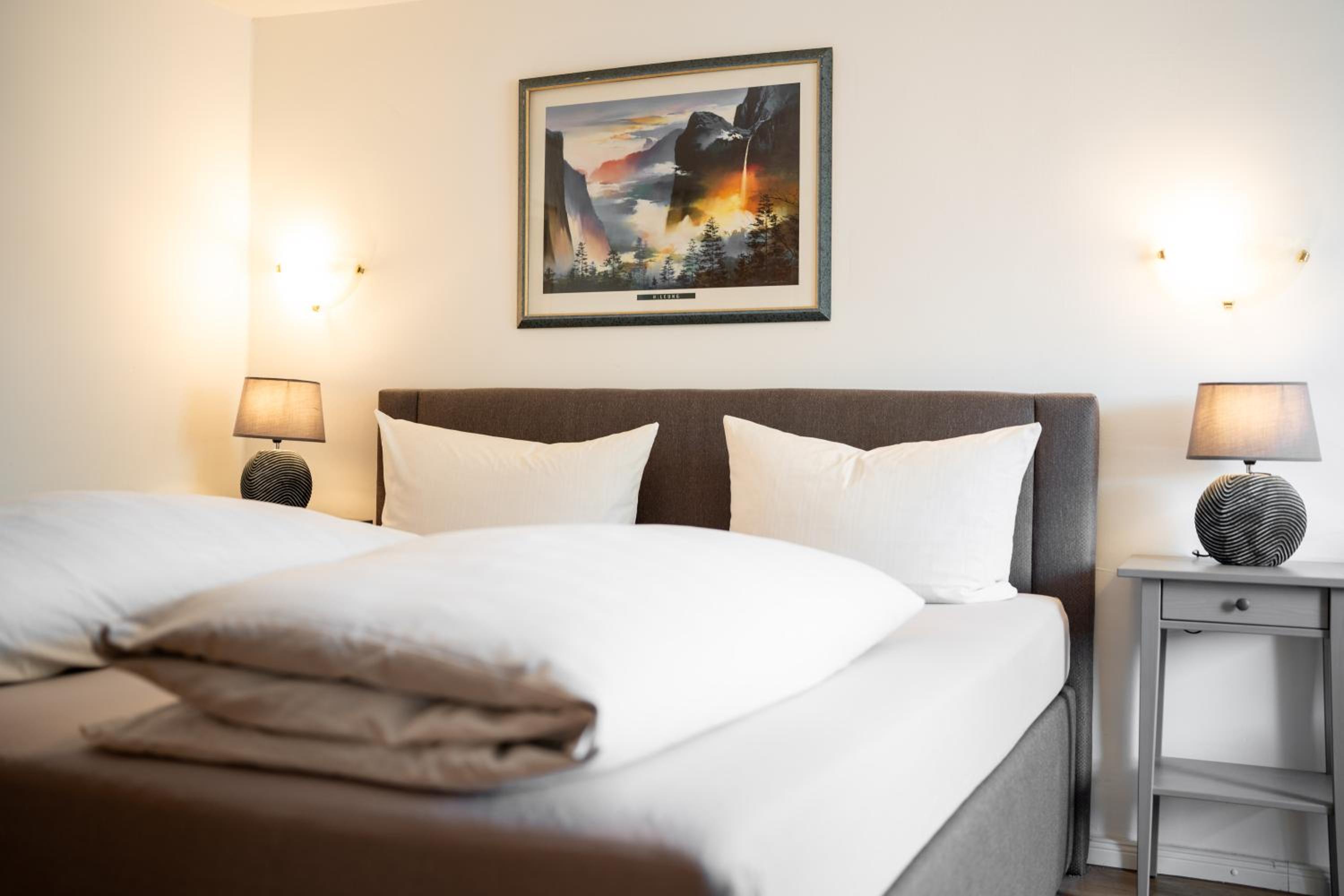 Double Room with Private Bathroom - Photo 1