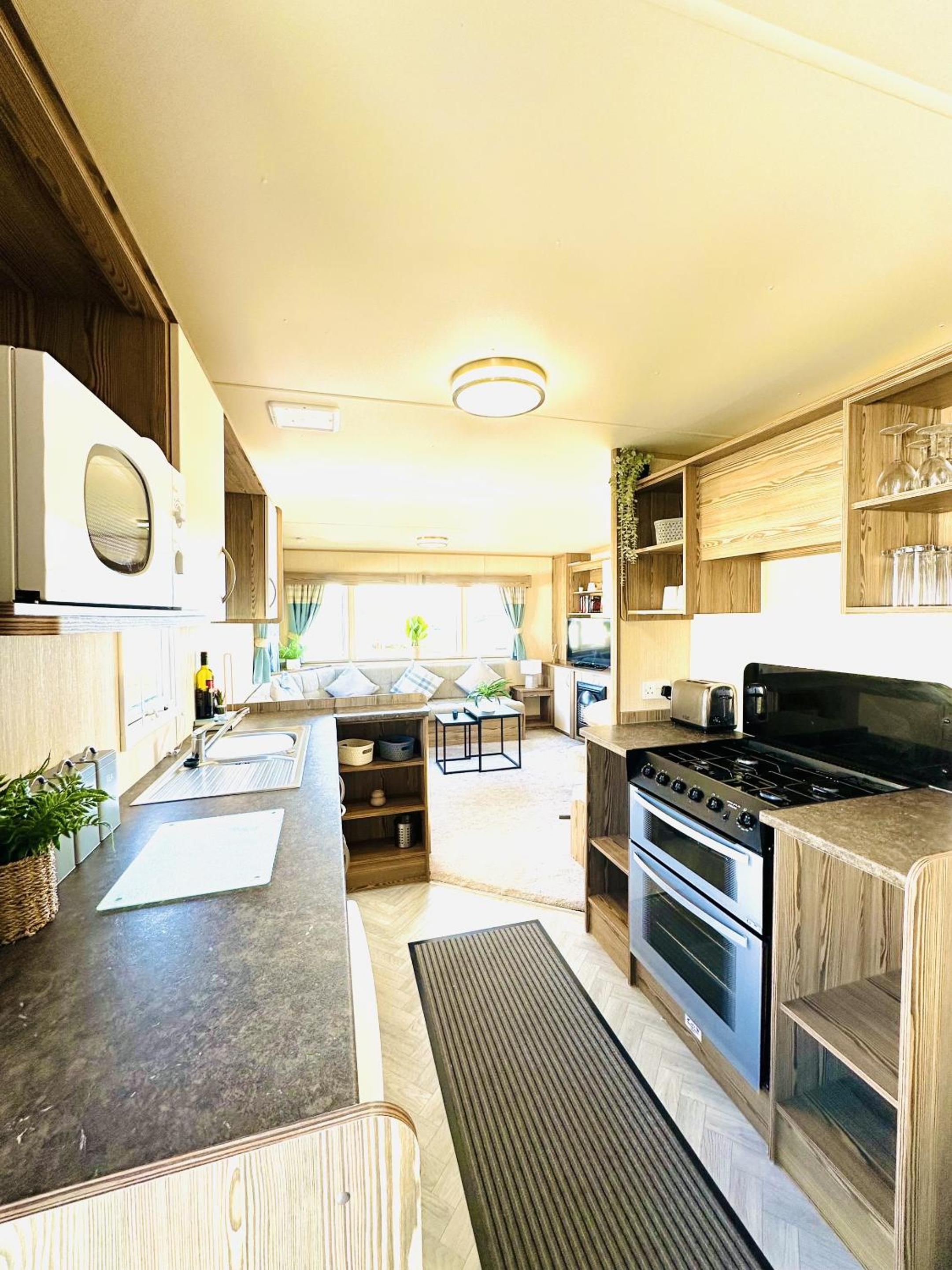 Caravan photo 2