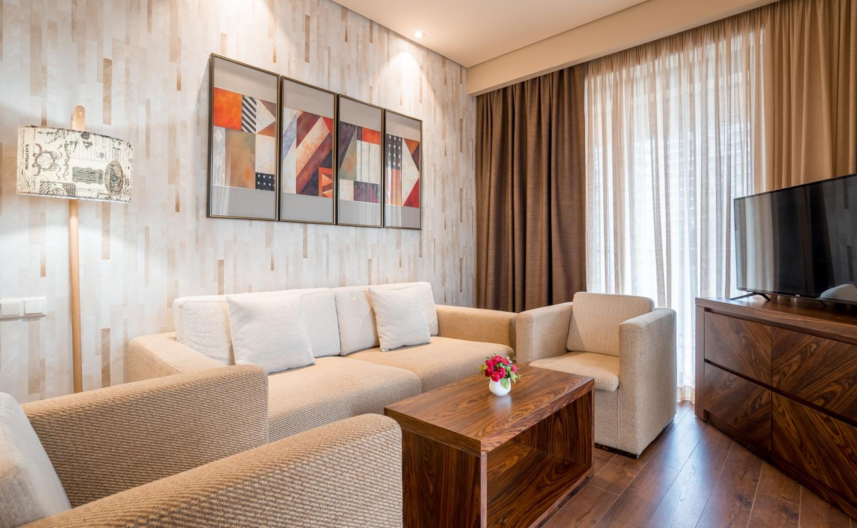 King Suite photo 2