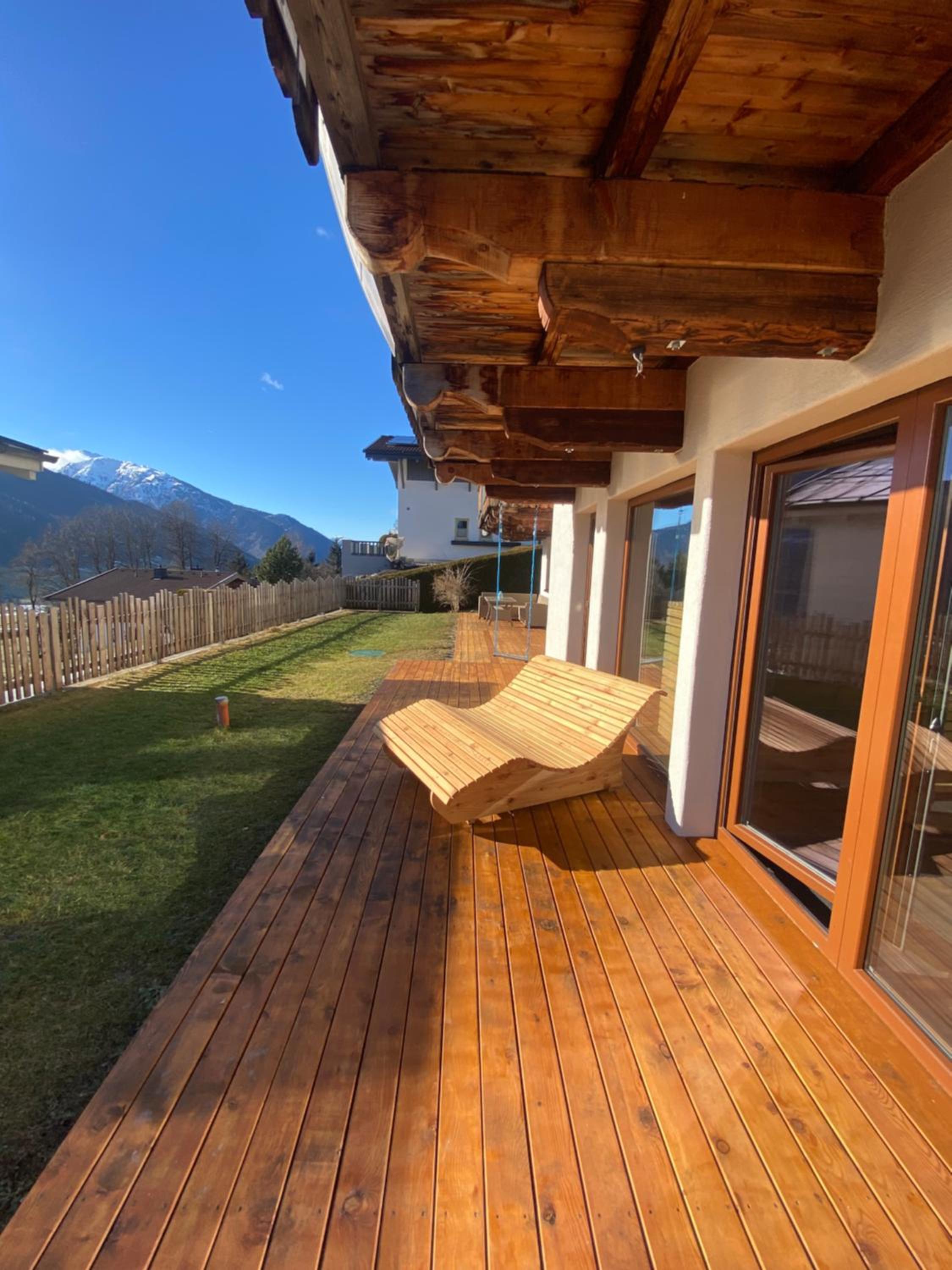 Apartment with Mountain View photo 3