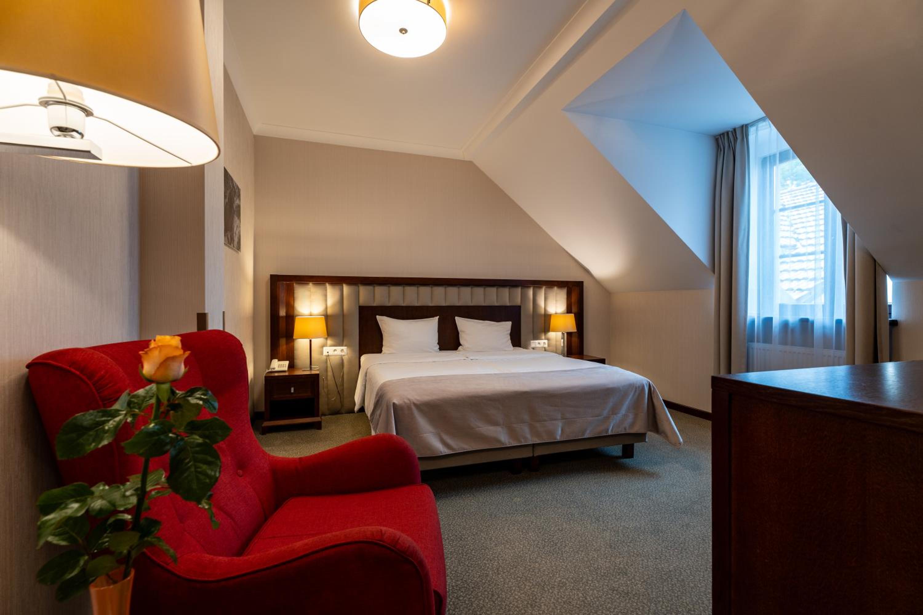 Double Room - Photo 4