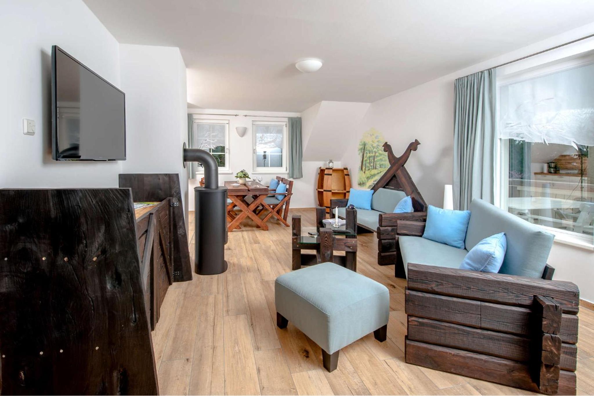 Two-Bedroom Deluxe Apartment with Balcony