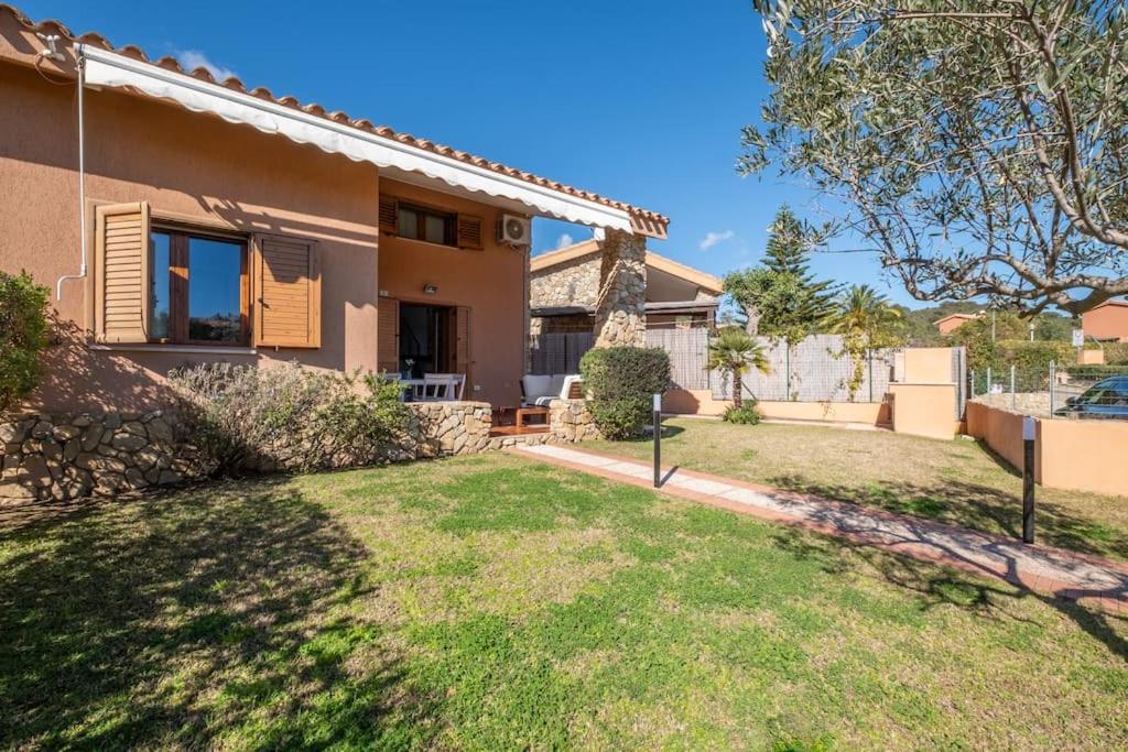 Three-Bedroom House photo 2