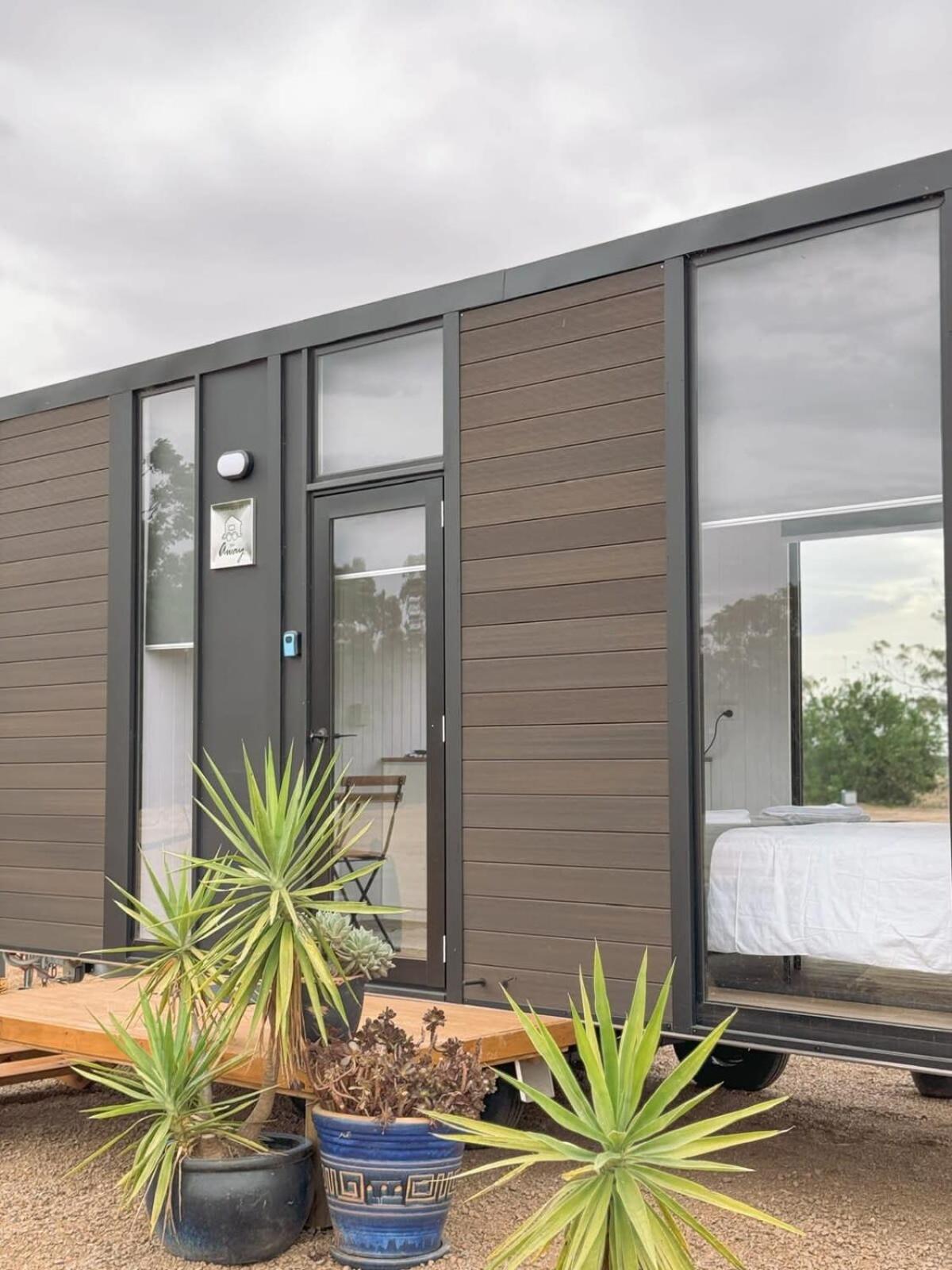 Mobile Home photo 2