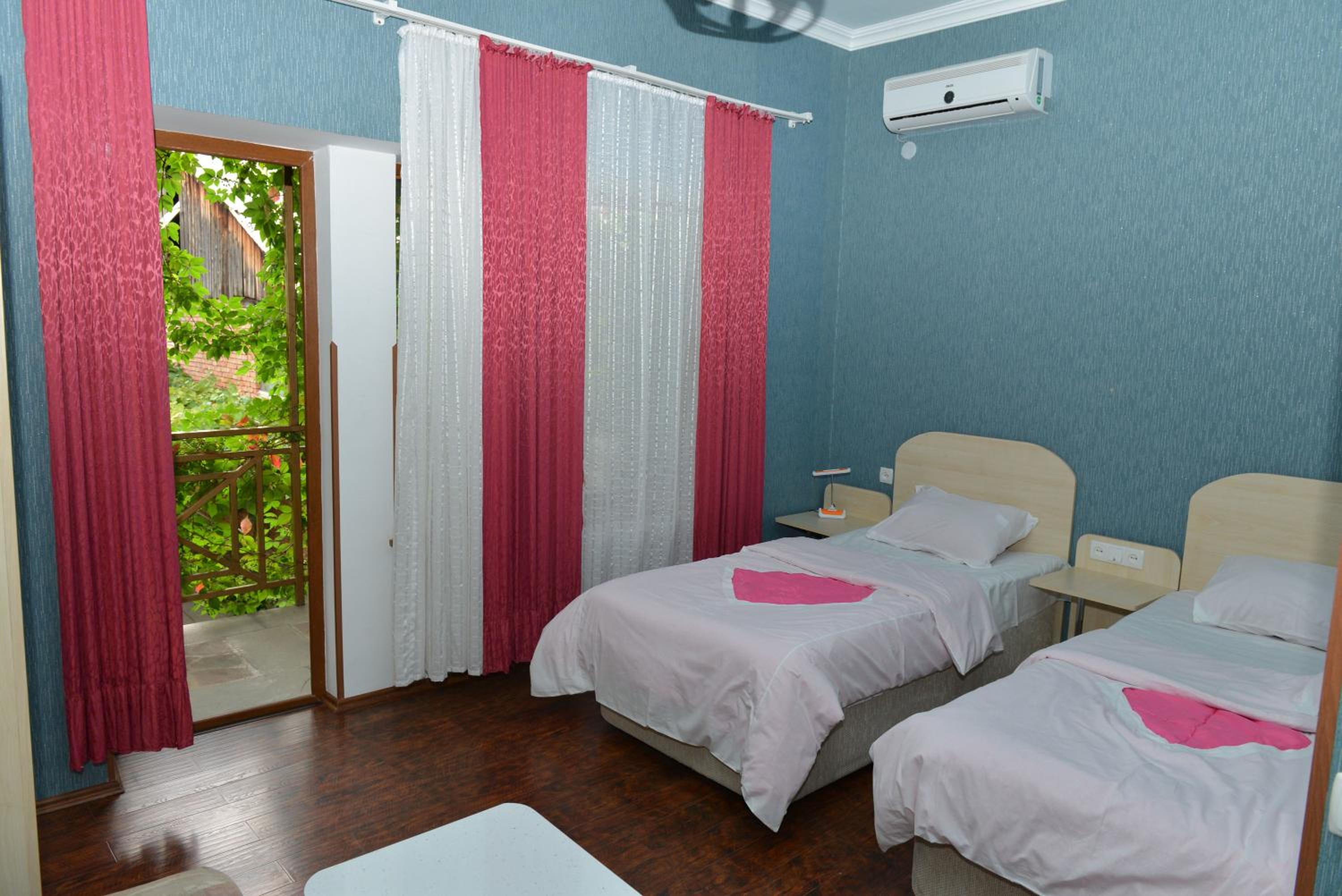 Twin Room with Balcony photo 1